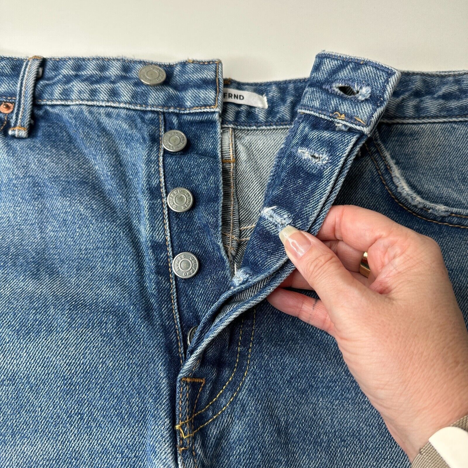 GRLFRND GRLFRND Cindy Button Fly High Rise CutOff Short Raw Hem 32 Size 32" / US 10 / IT 46 - 3 Thumbnail