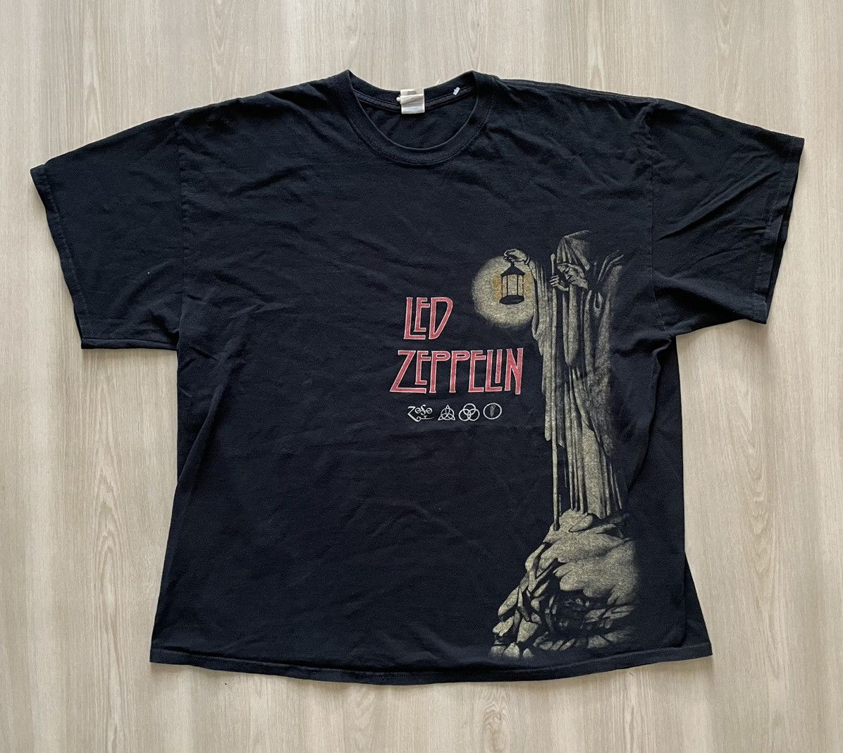 Vintage Vintage Y2K LED Zeppelin Stairway To Heaven Shirt Mens 2XL Size US XXL / EU 58 / 5 - 1 Thumbnail
