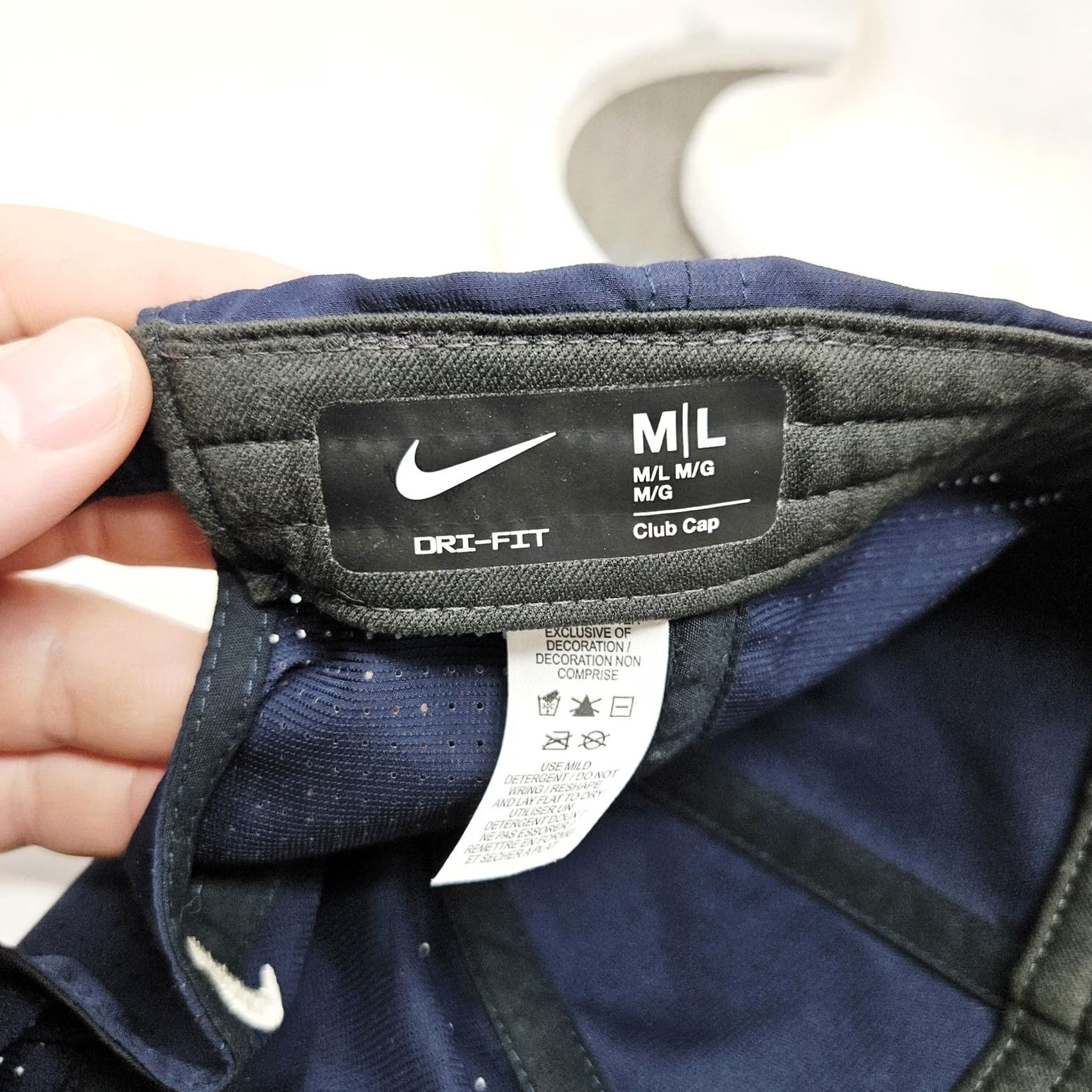 Nike Item Specifications: Brand: Nike Size ONE SIZE - 8 Thumbnail