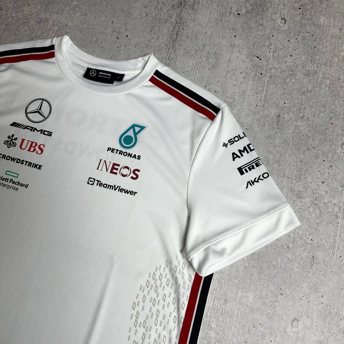 Mercedes-Benz × Tommy Hilfiger Formula Uno Mercedes Benz AMG Petronas T shirt Jersey Size US L / EU 52-54 / 3 - 4 Thumbnail