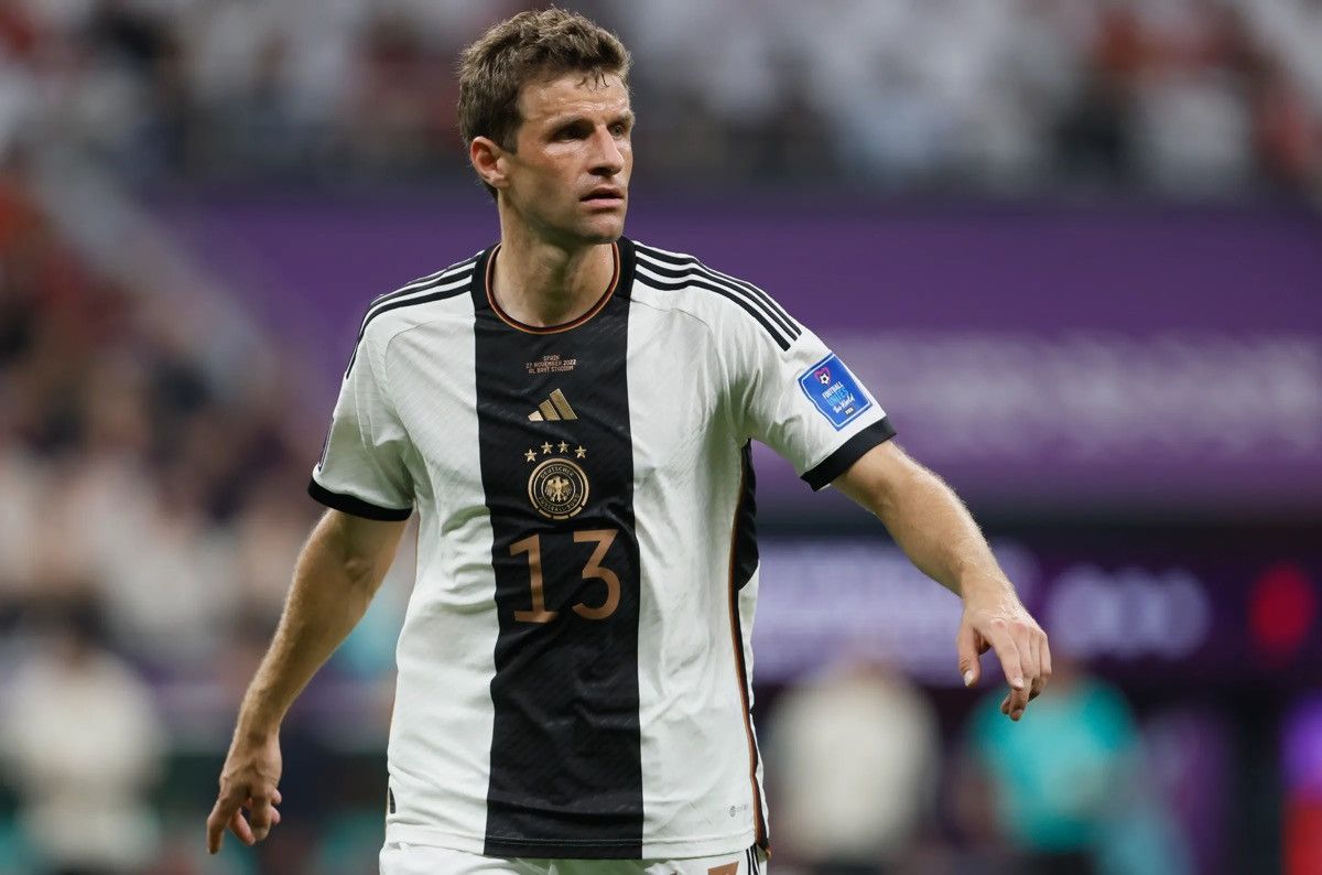 Adidas GERMANY ADIDAS 2022 WORLD CUP SOCCER HOME JERSEY #13 MULLER Size US L / EU 52-54 / 3 - 12 Thumbnail