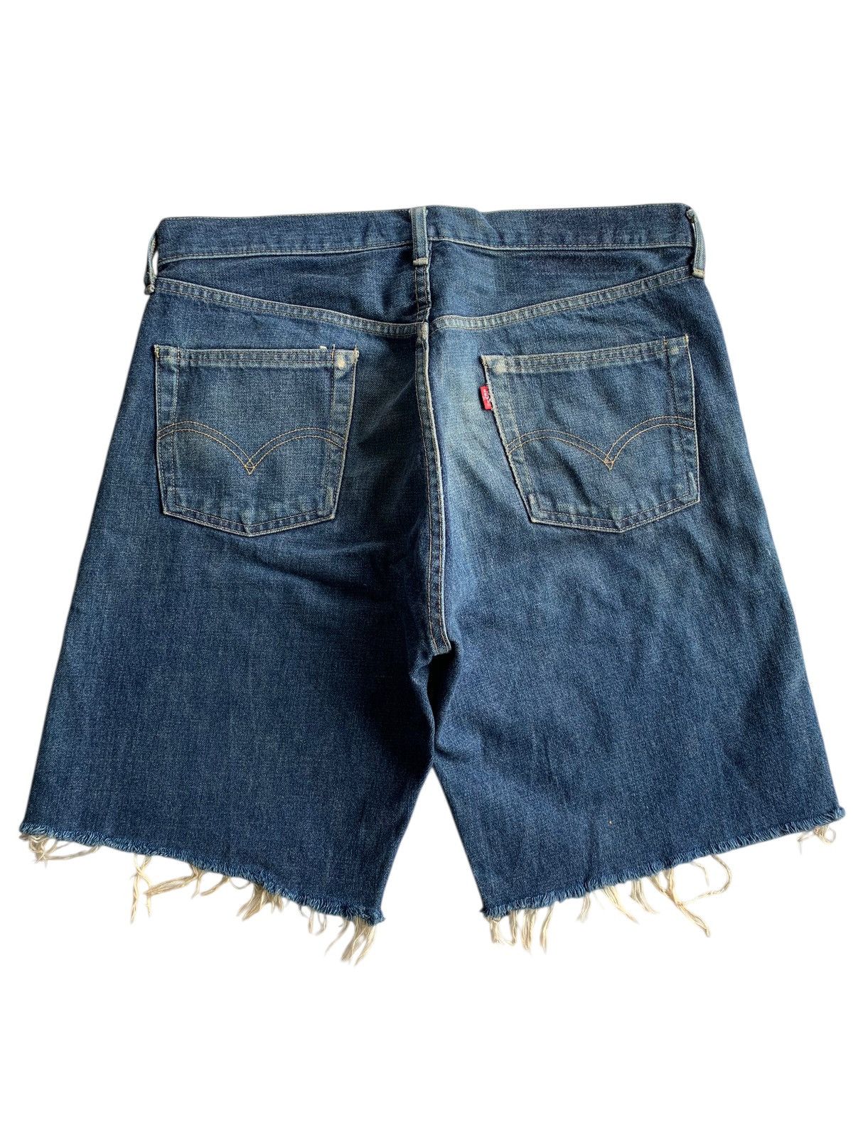 Levi's VINTAGE LEVIS BIG E SELVEDGE J22 BUTTON FLY SHORT DENIM Size US 34 / EU 50 - 5 Thumbnail