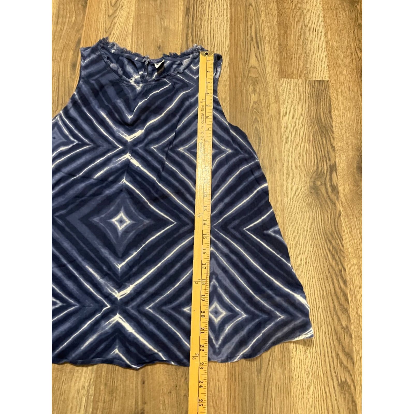 Old Navy Old Navy Tank Top Women M Navy Blue White Geo Print Casual Basic Shirt Size M / US 6-8 / IT 42-44 - 5 Thumbnail