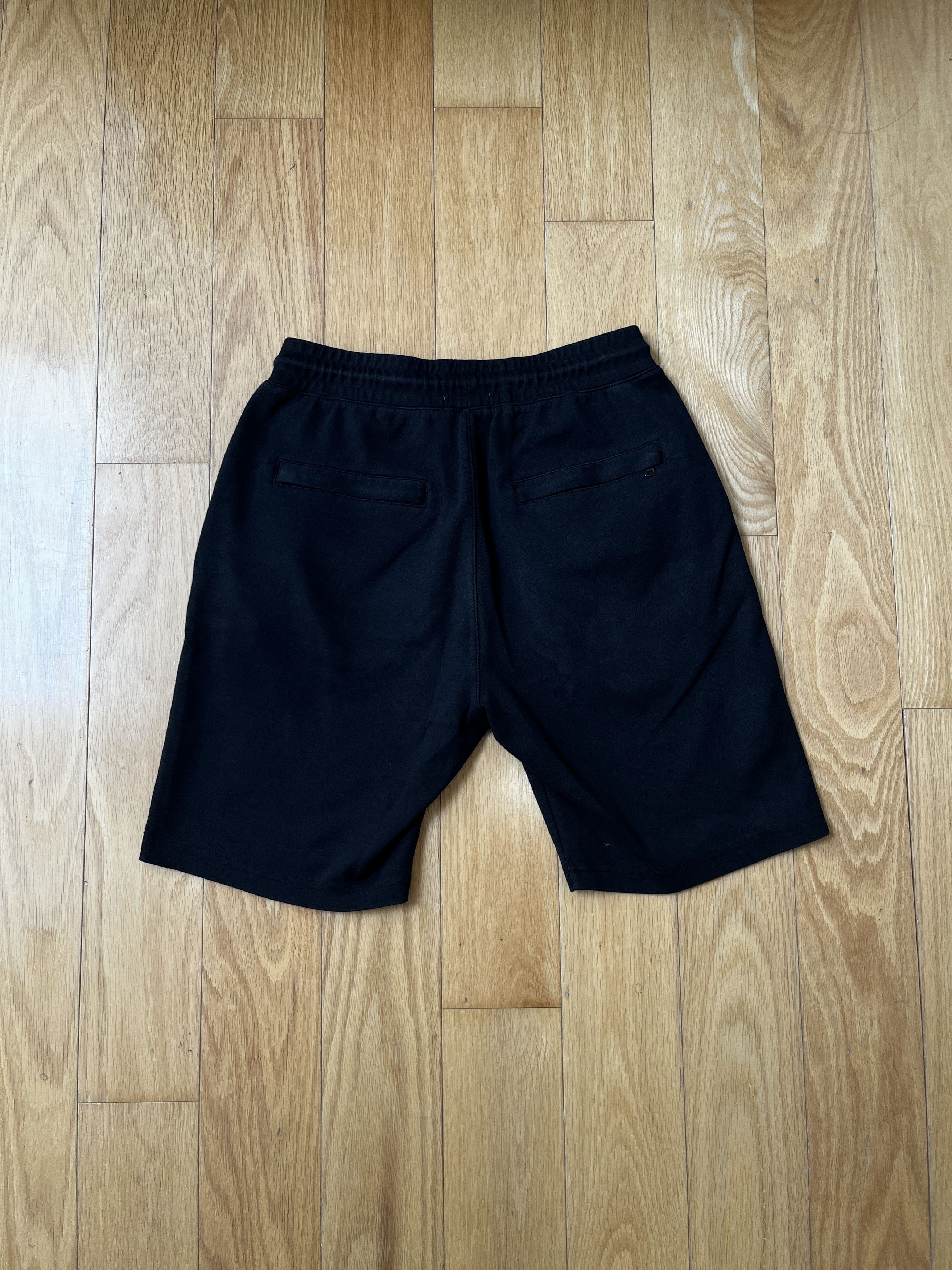 Burberry Burberry Nylon Athletic Shorts L Size 30" / US 8 / IT 44 - 2 Thumbnail