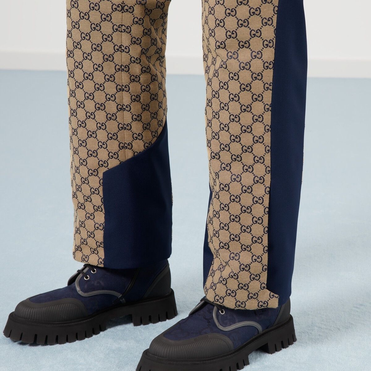 Gucci o1w1db10725 GG Canvas Pant in Beige/Blue Size US 30 / EU 46 - 3 Thumbnail