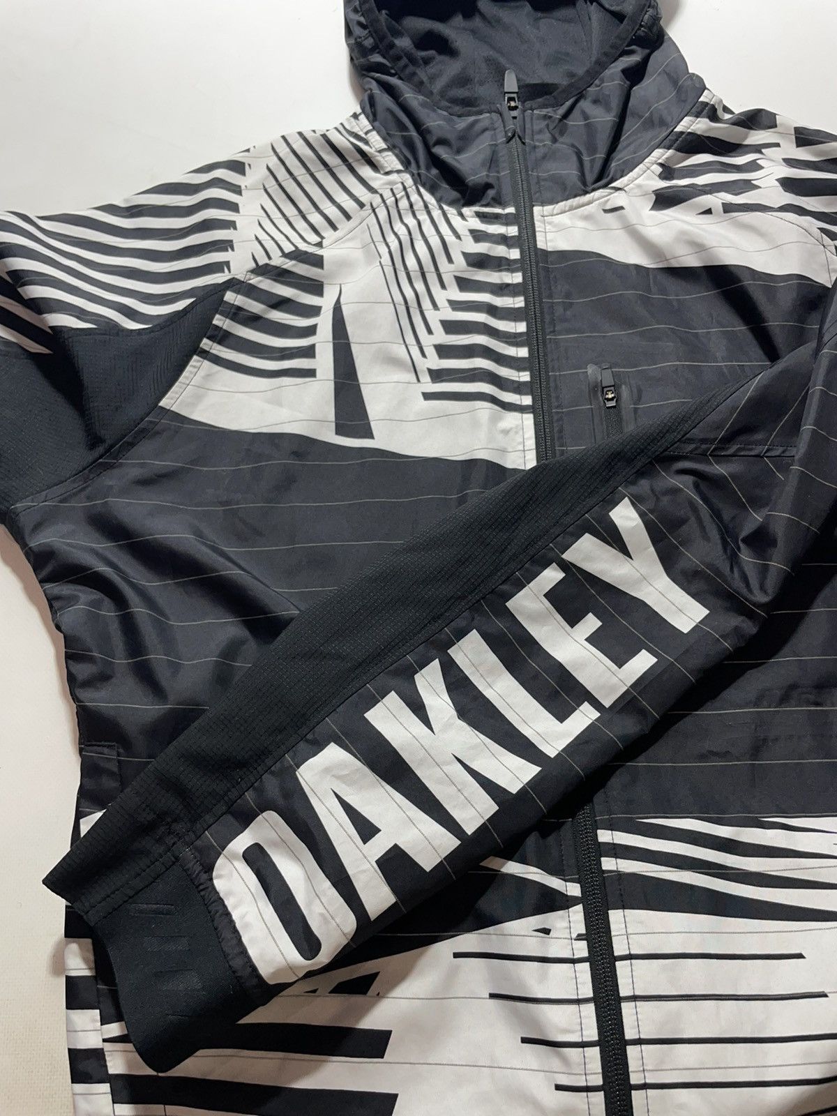 Oakley Oakley Reflective Stripes Light Jacket Size US M / EU 48-50 / 2 - 6 Thumbnail
