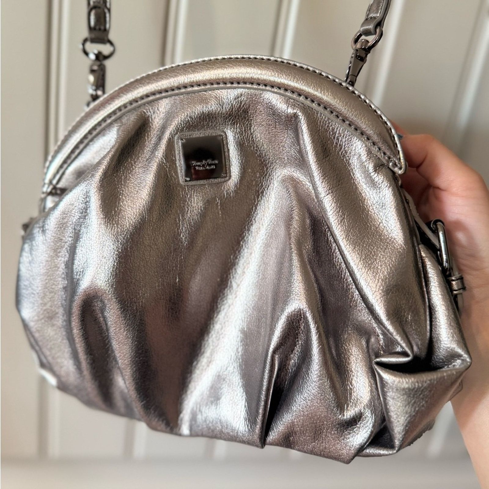 Vera Wang VERA WANG NEW Metallic Silver Clutch & Crossbody Bag Size ONE SIZE - 2 Thumbnail