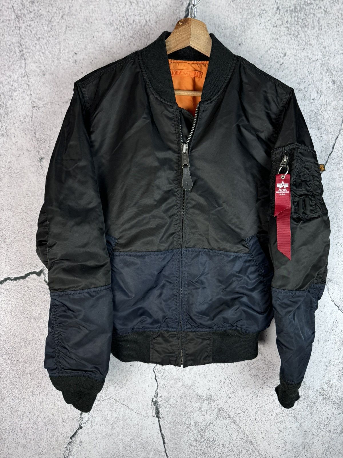 Alpha Industries Vintage Alpha Industries Bomber Hooded Jacket Men’s Size S Size US S / EU 44-46 / 1 - 1 Thumbnail