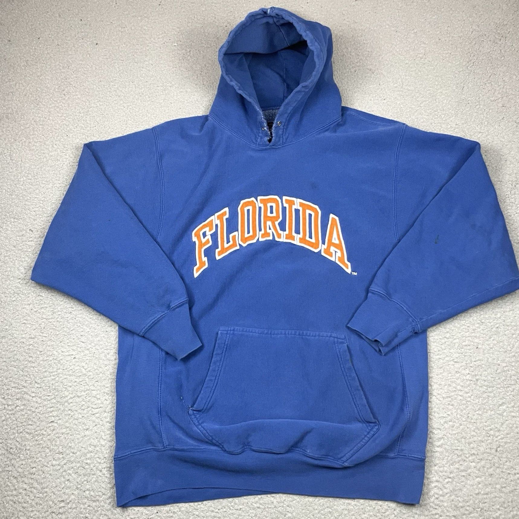 Vintage VINTAGE Florida Gators Sweatshirt Unisex Adults XL Blue Embroidered NCAA Logo Distressed College 90s Pullover Sweatshirt Size US XL / EU 56 / 4 - 2 Thumbnail