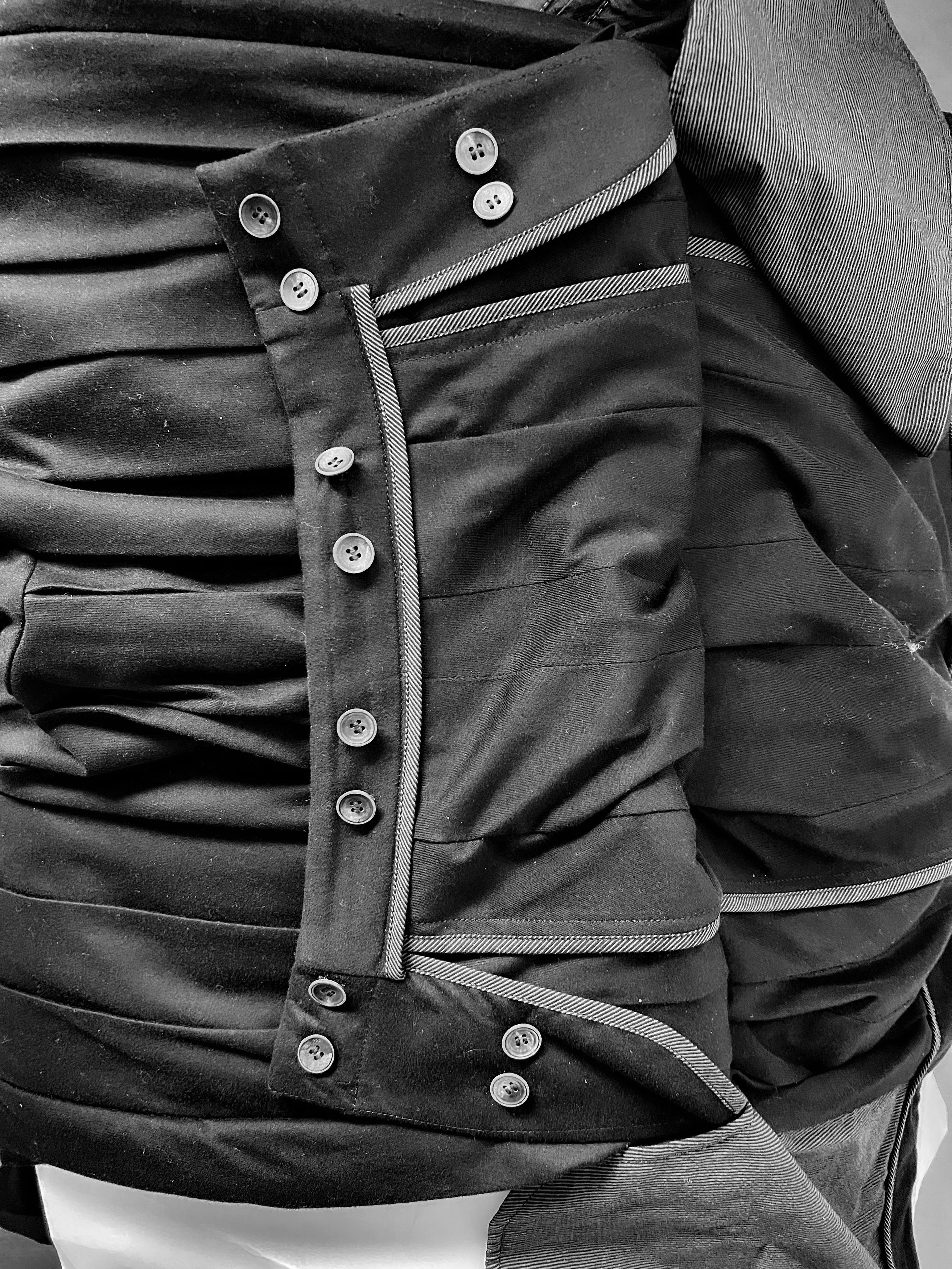 Individual Sentiments Plisse Cropped Pants Size US 32 / EU 48 - 13 Thumbnail