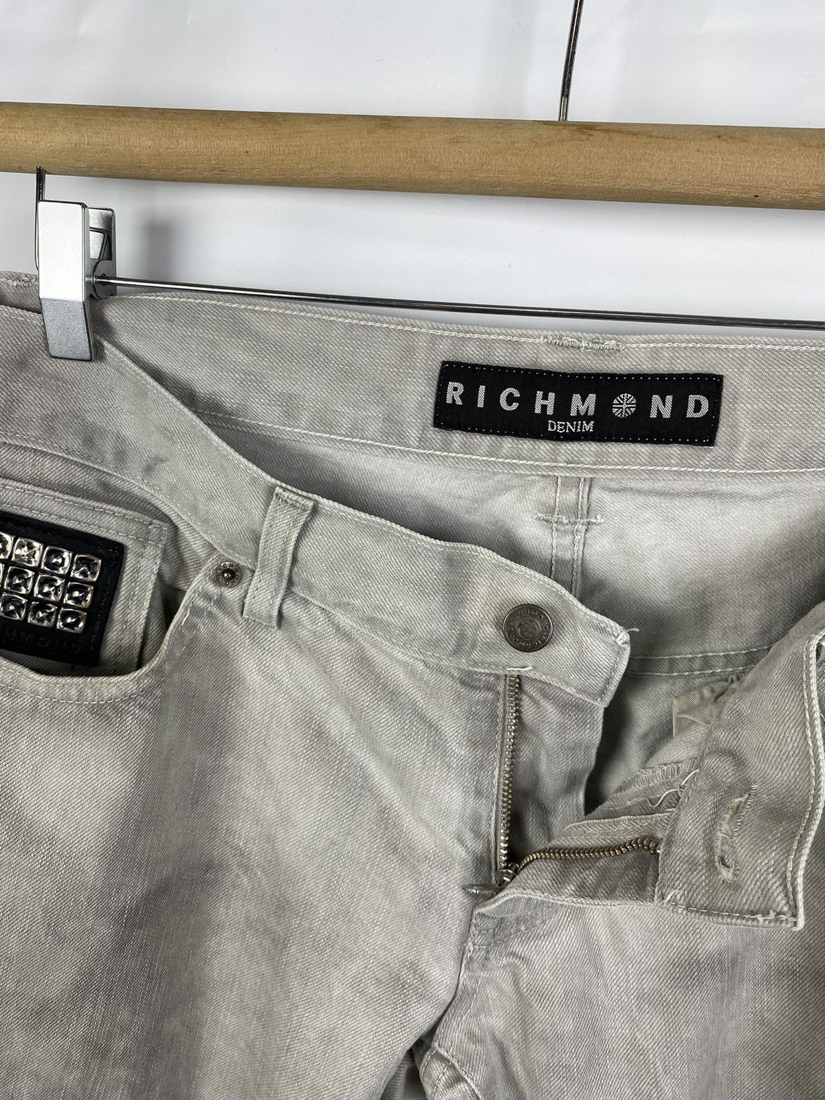 John Richmond Richmond Jeans Stone Washed Low Rise Denim Men size 32 Size US 32 / EU 48 - 8 Thumbnail