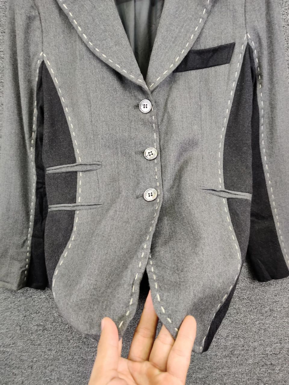 Moschino Moschino Cheapandic Wool Stitch Single Breasted Blazer Size US S / EU 44-46 / 1 - 8 Thumbnail
