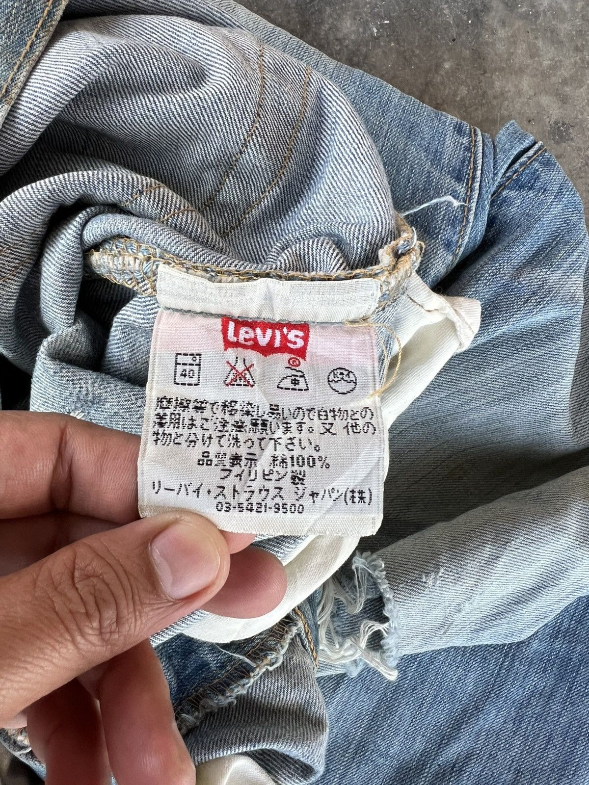 Japanese Brand × Levi's × Levi's Vintage Clothing 💥Rare💥Vintage Levis 501 Distress Jeans Size US 31 - 22 Thumbnail