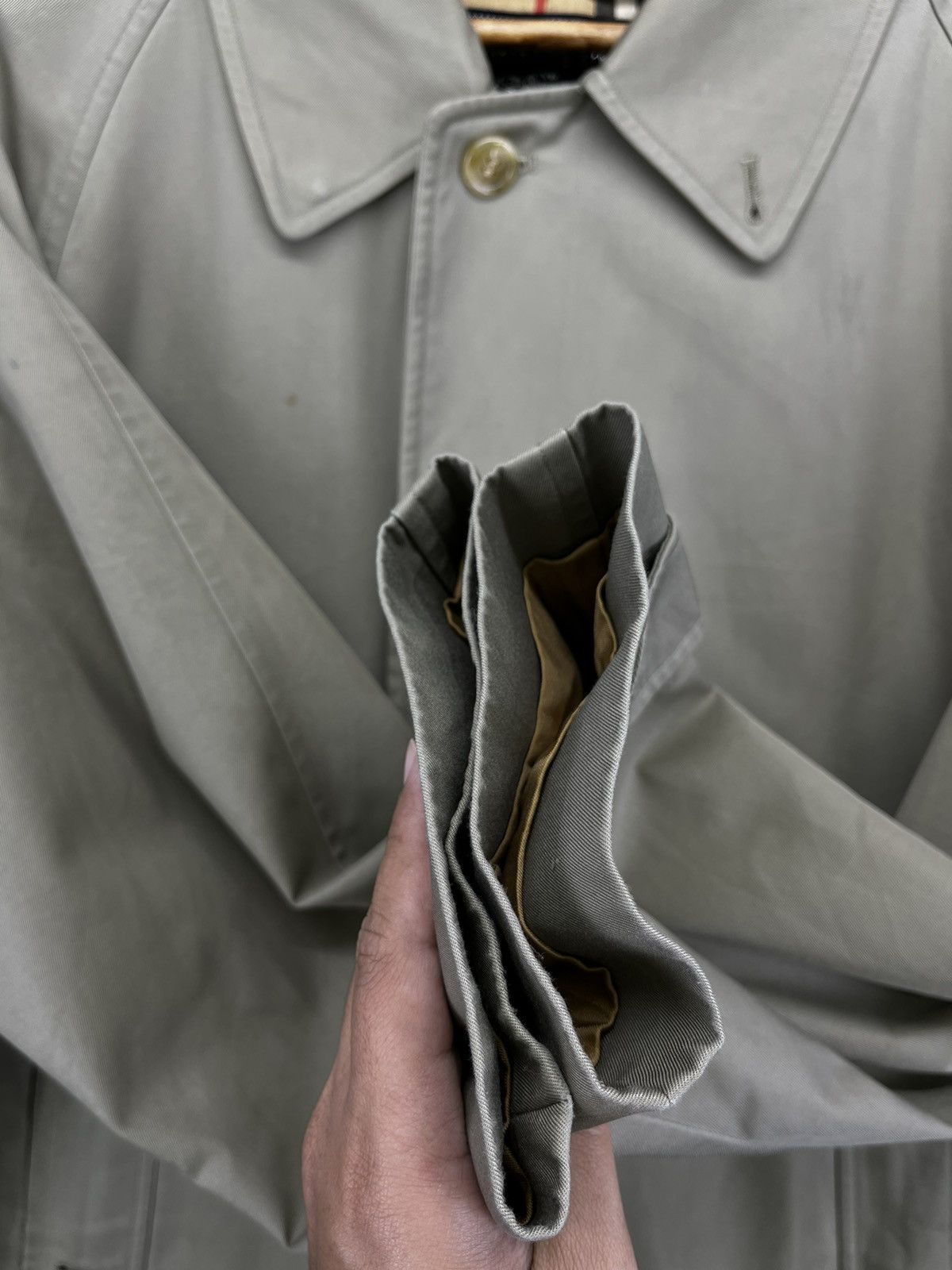 Burberry Vintage Burberry Nova Check Trench Coat Long Jacket Size US L / EU 52-54 / 3 - 17 Thumbnail