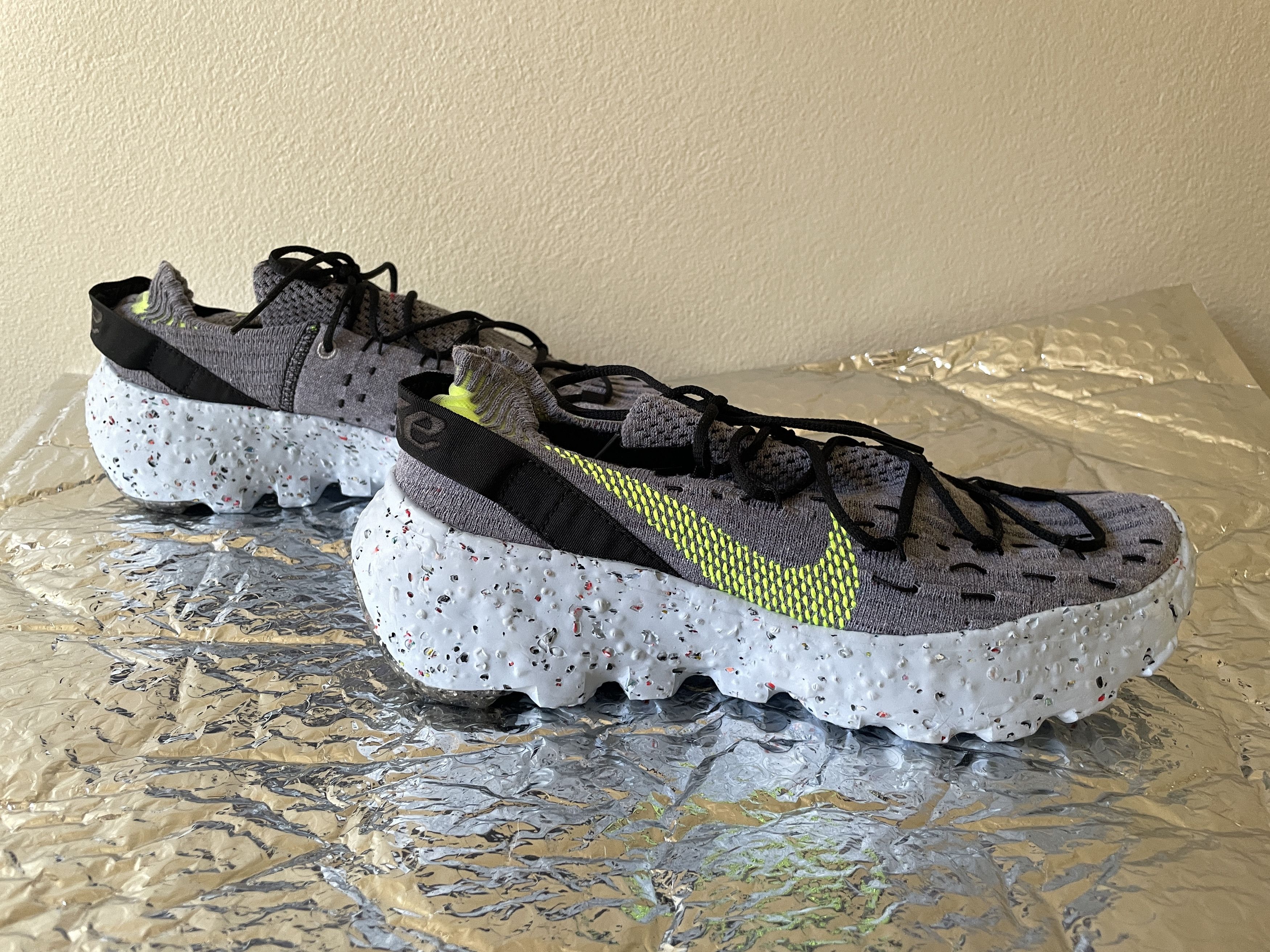 Nike Space Hippie 04 Grey Volt Size US 8 / EU 41 - 5 Thumbnail