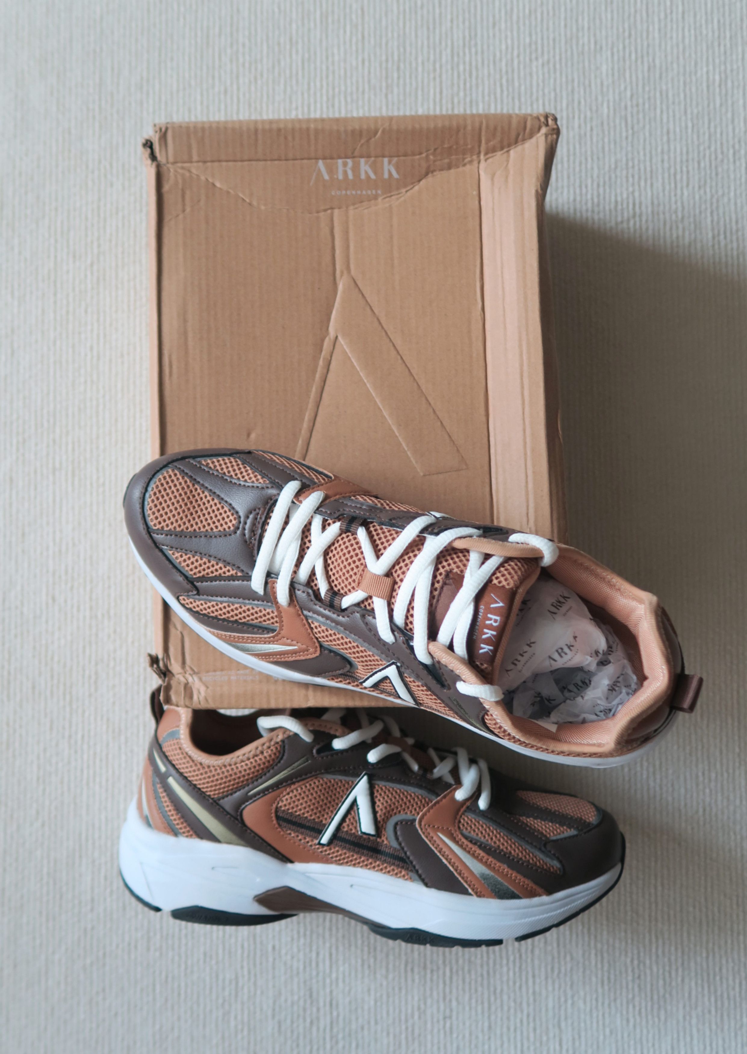 ARKK Copenhagen ARKK COPENHAGEN OSERRA SWANN SNEAKERS Size US 11 / EU 44 - 4 Thumbnail