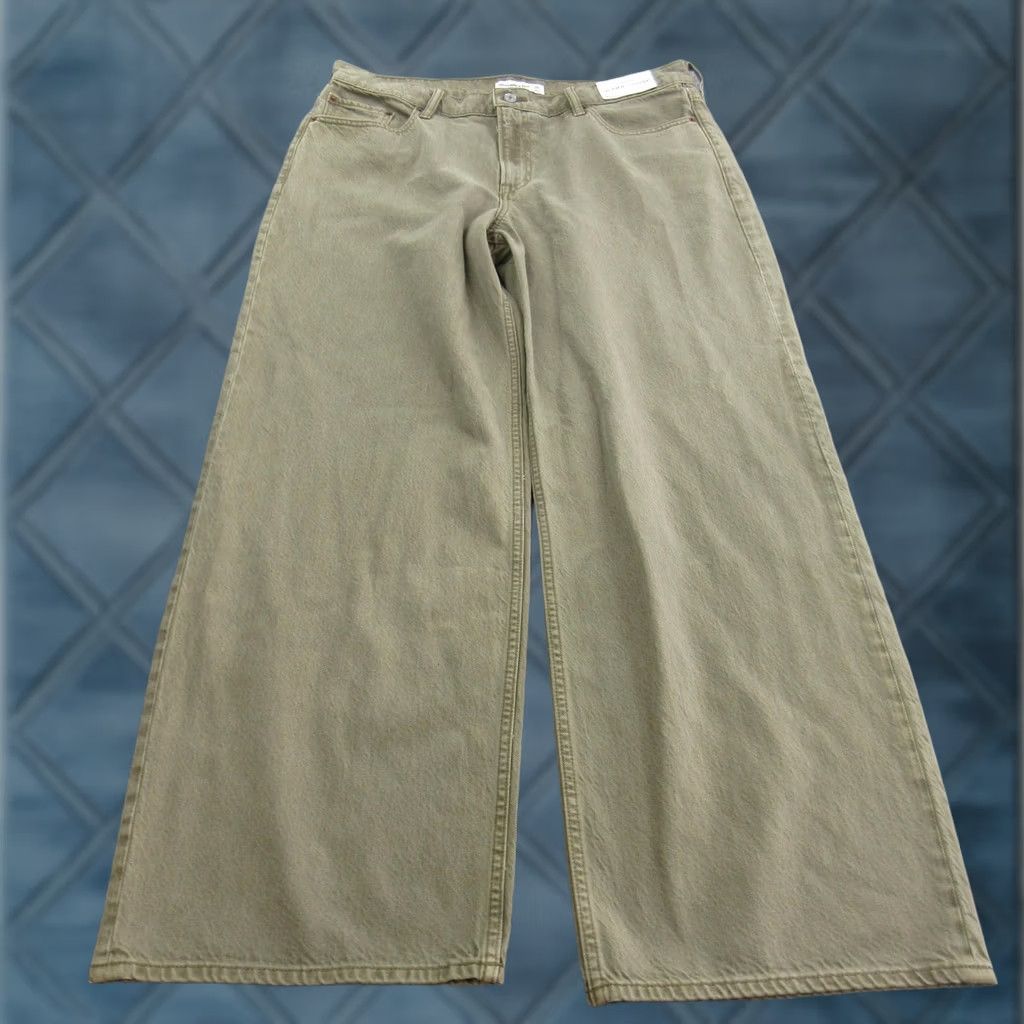 Abercrombie & Fitch Abercrombie & Fitch Jeans Womens 31x30 Beige Low Rise Ultra Loose Wide Leg Denim Size 24" / US 00 / IT 34 - 1 Thumbnail