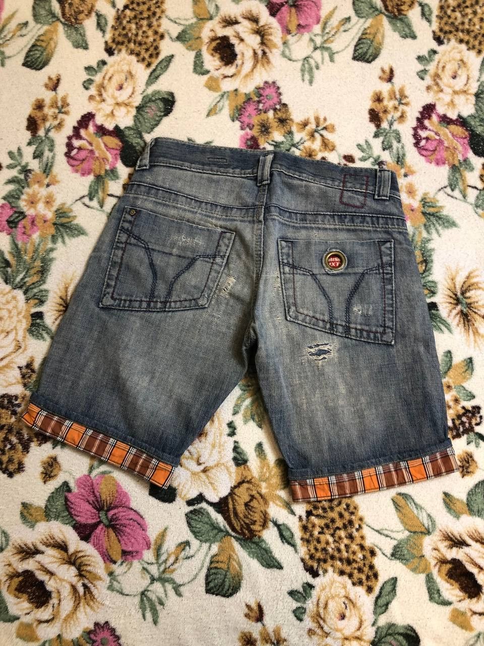 Miss Sixty Miss Sixty Collection Italy Style Perkins shorts distressed Size 28" / US 6 / IT 42 - 23 Thumbnail