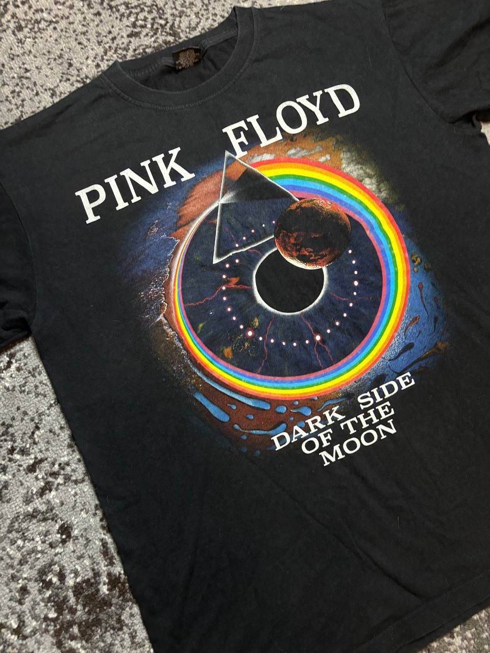 Band Tees × Vintage Vintage Y2K Pink Floyd Dark Side Of The Moon Rock T Shirt Size US L / EU 52-54 / 3 - 2 Thumbnail