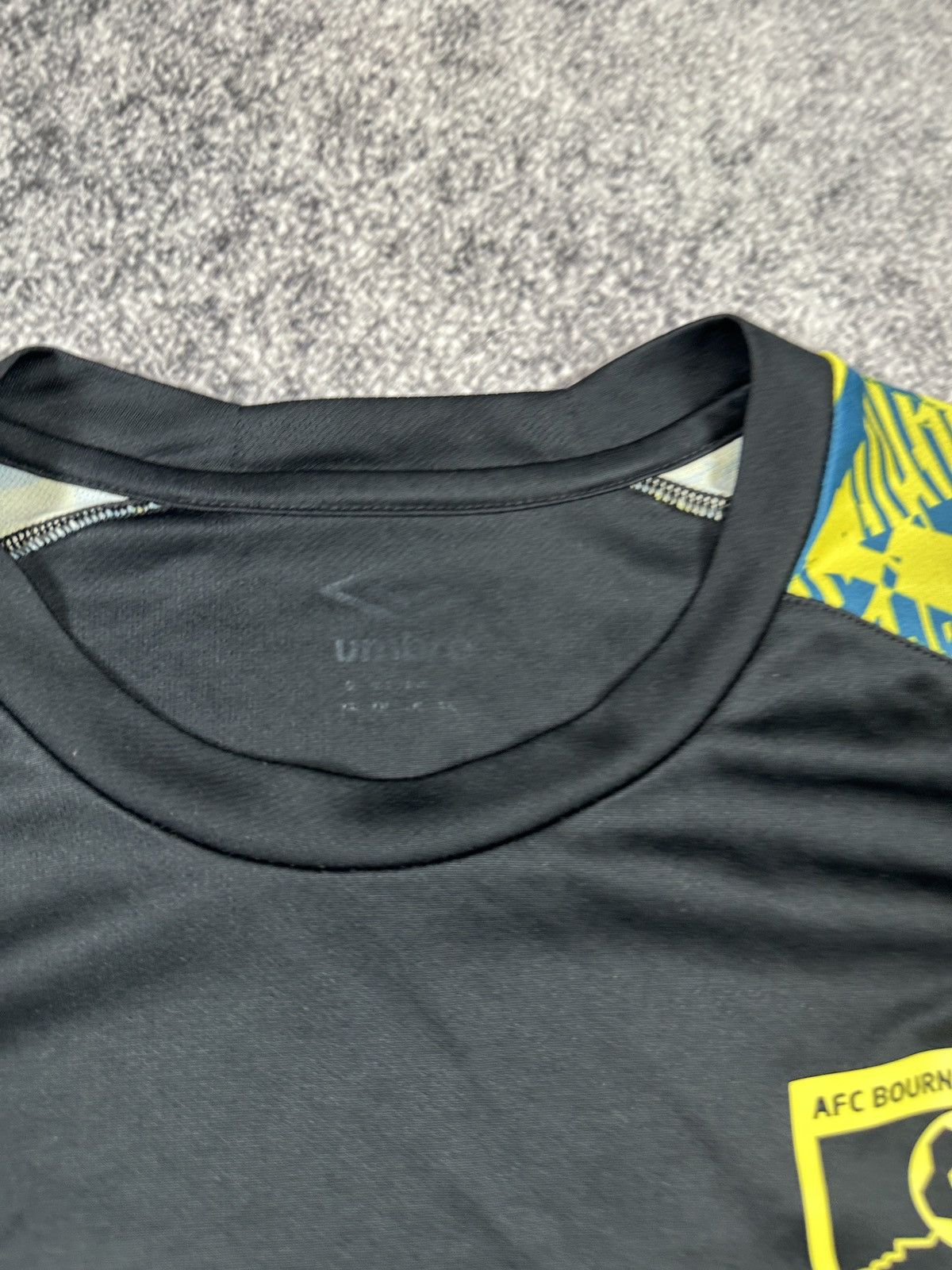 Umbro Umbro AFC BOURNEMOUTH Soccer Jersey Streetwear Training Tee Size US S / EU 44-46 / 1 - 3 Thumbnail
