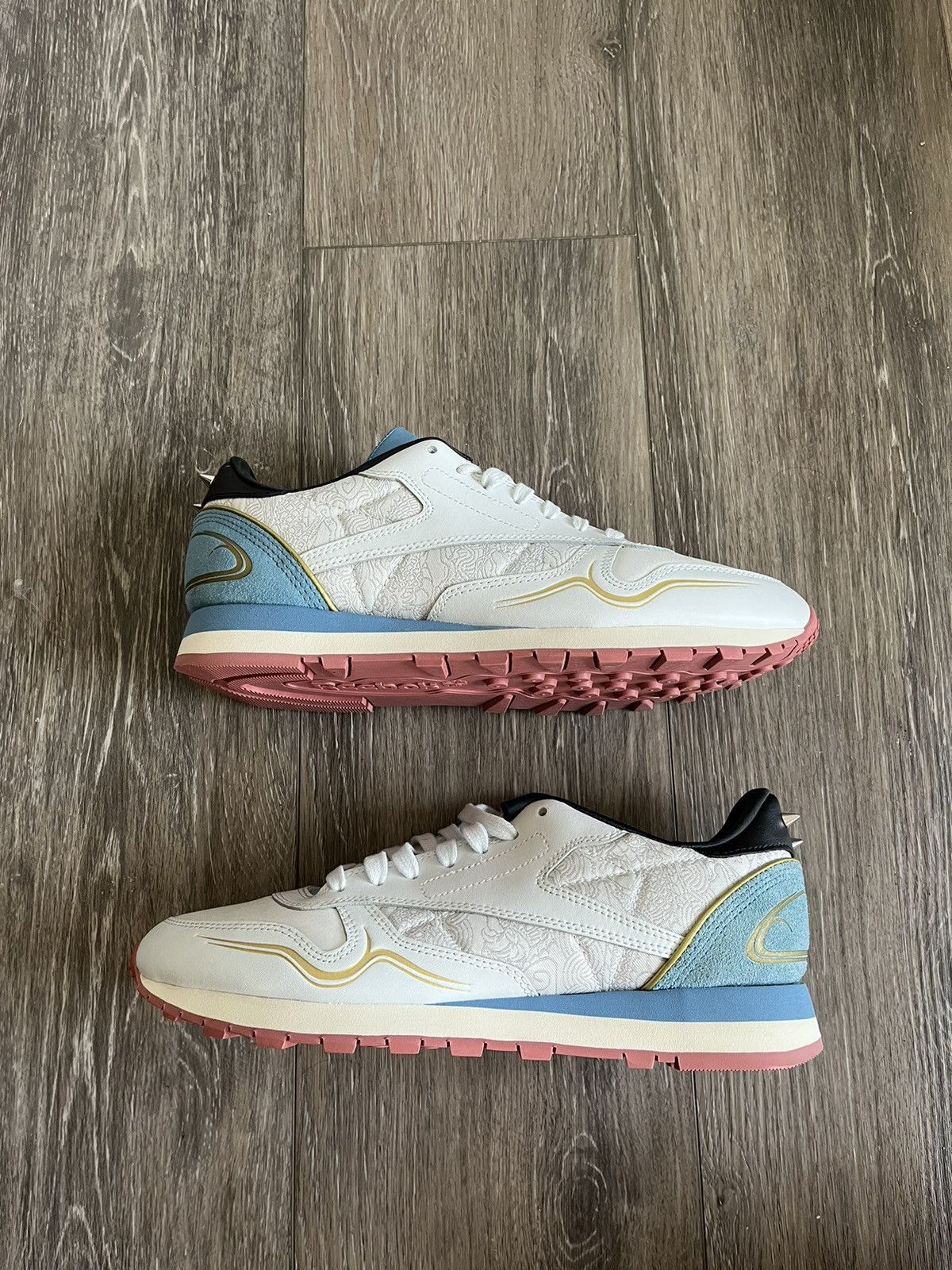 Reebok × Street Fighter Reebok X Street Fighter Chun-Li Size US 9 / EU 42 - 4 Thumbnail