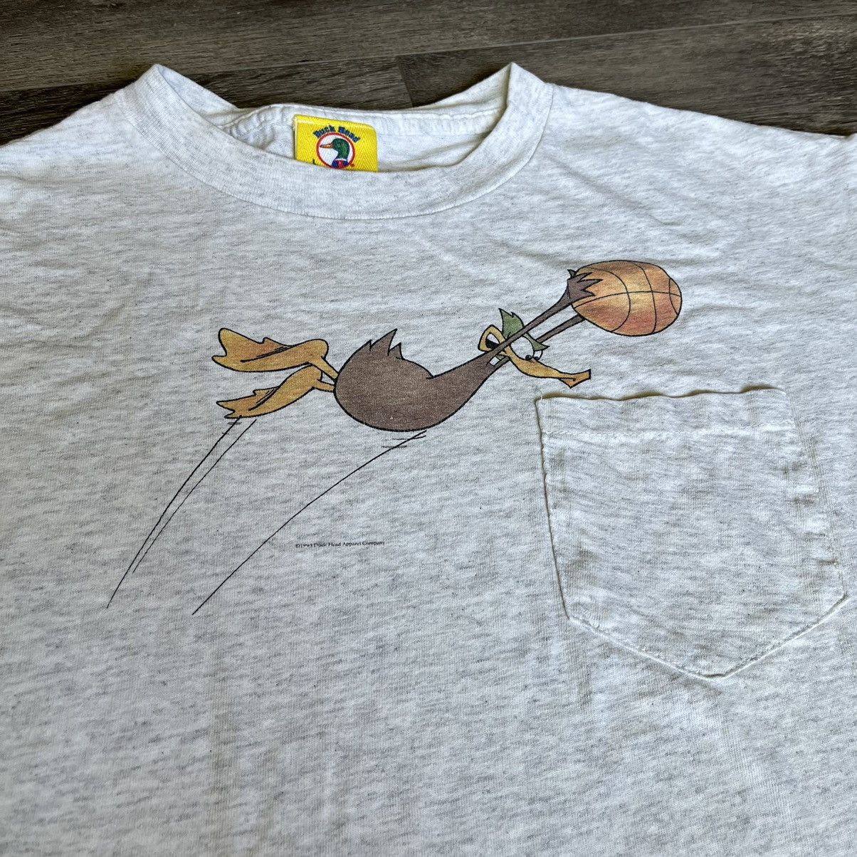 Duck Head Vintage 1993 Duck Head Basketball Dunking Pocket Graphic Tee Size US L / EU 52-54 / 3 - 3 Thumbnail