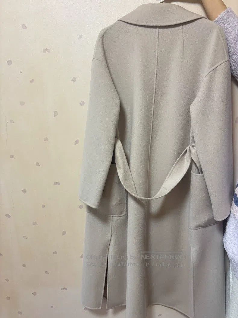 Max Mara Max Mara Off-White Coat Size XS / US 0-2 / IT 36-38 - 1 Thumbnail