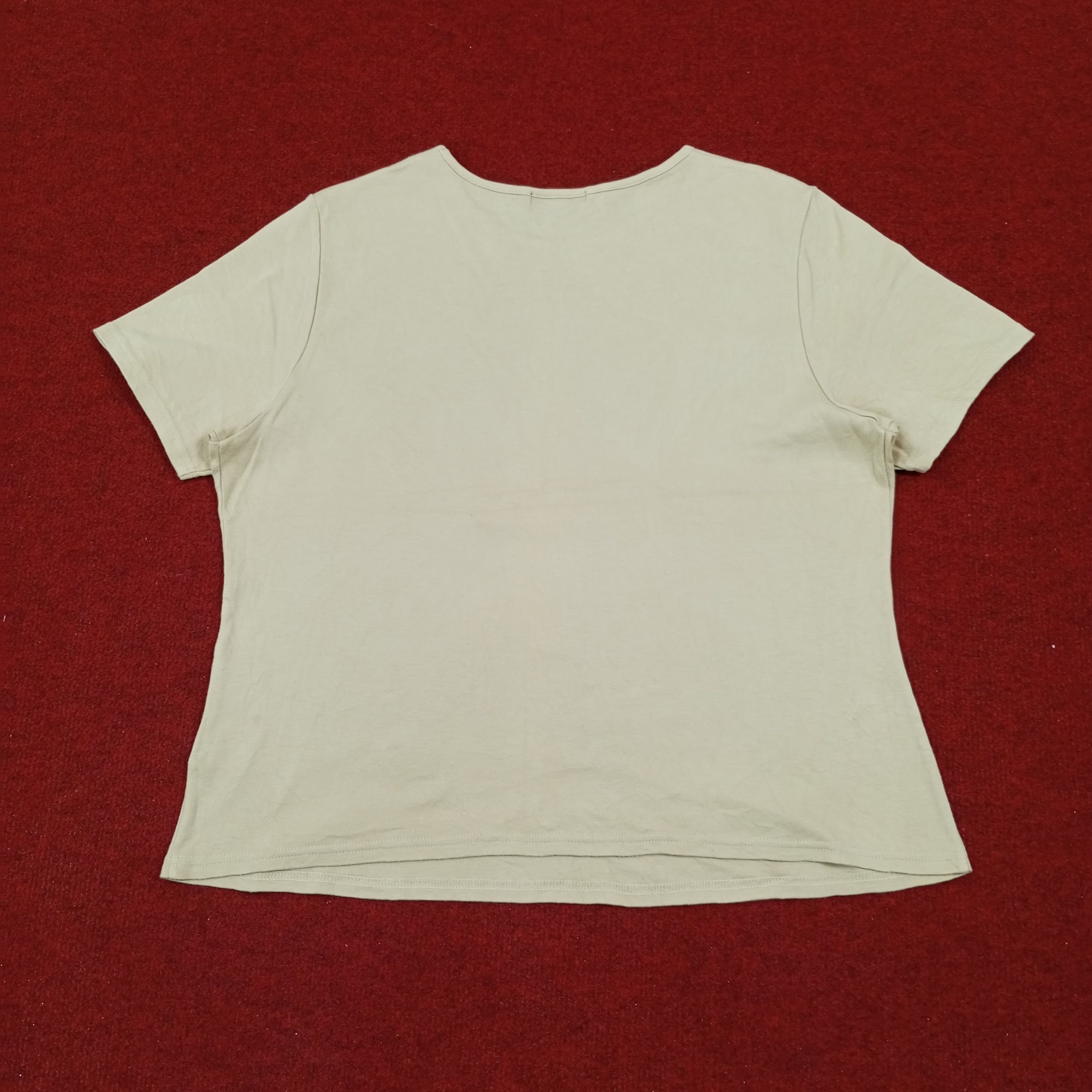 Burberry × Vintage Burberry London Fashion Brand Logo Design Custom Art Tshirt Size S / US 4 / IT 40 - 3 Thumbnail