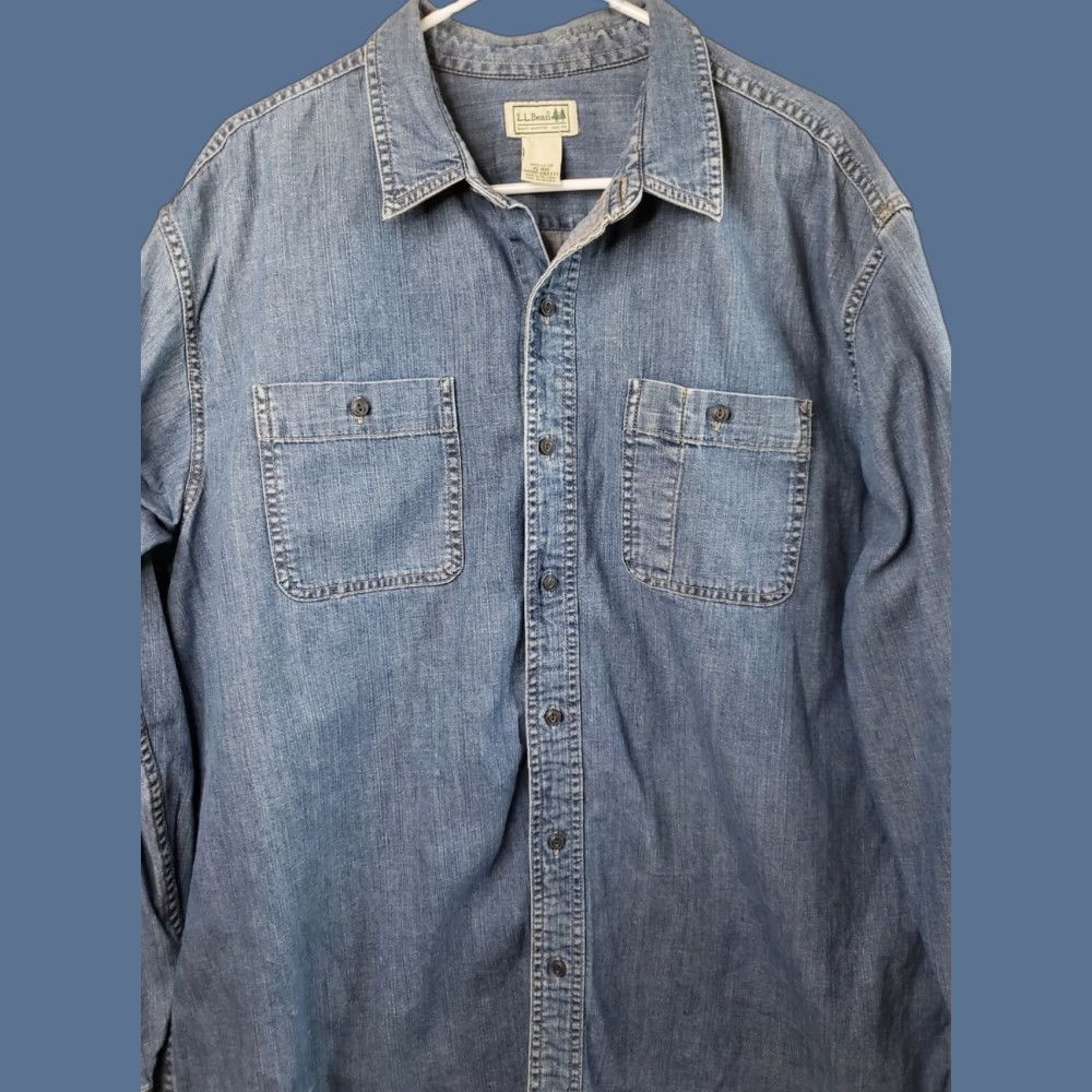 Vintage VINTAGE LL Bean Denim Button Down Shirt Long Sleeve Men's XL Reg. Pockets EUC 80s 90s Outdoor American Size US XL / EU 56 / 4 - 1 Thumbnail