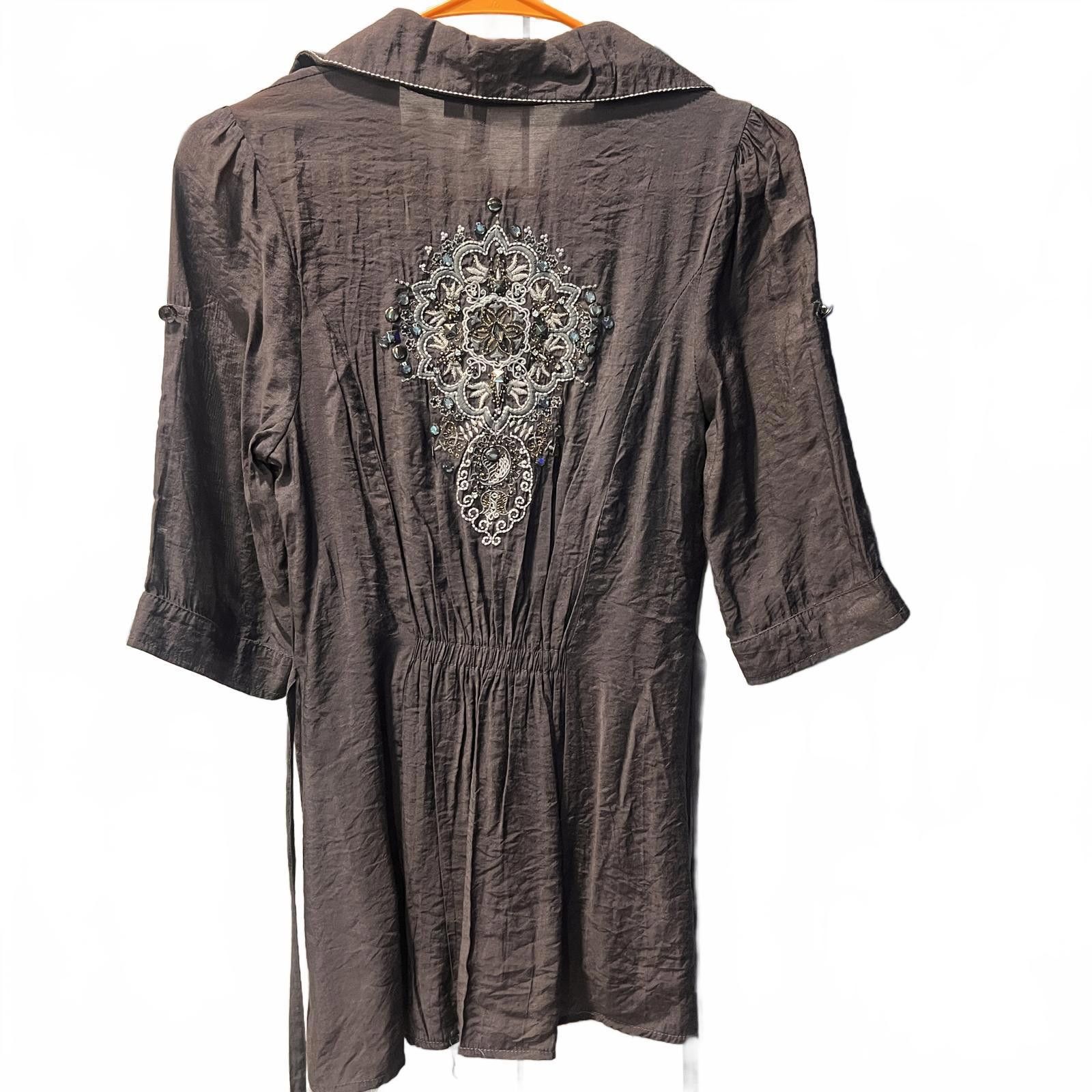 Unknown London Women's Casual Dress with Embroidered Back Detail Size S / US 4 / IT 40 - 2 Thumbnail