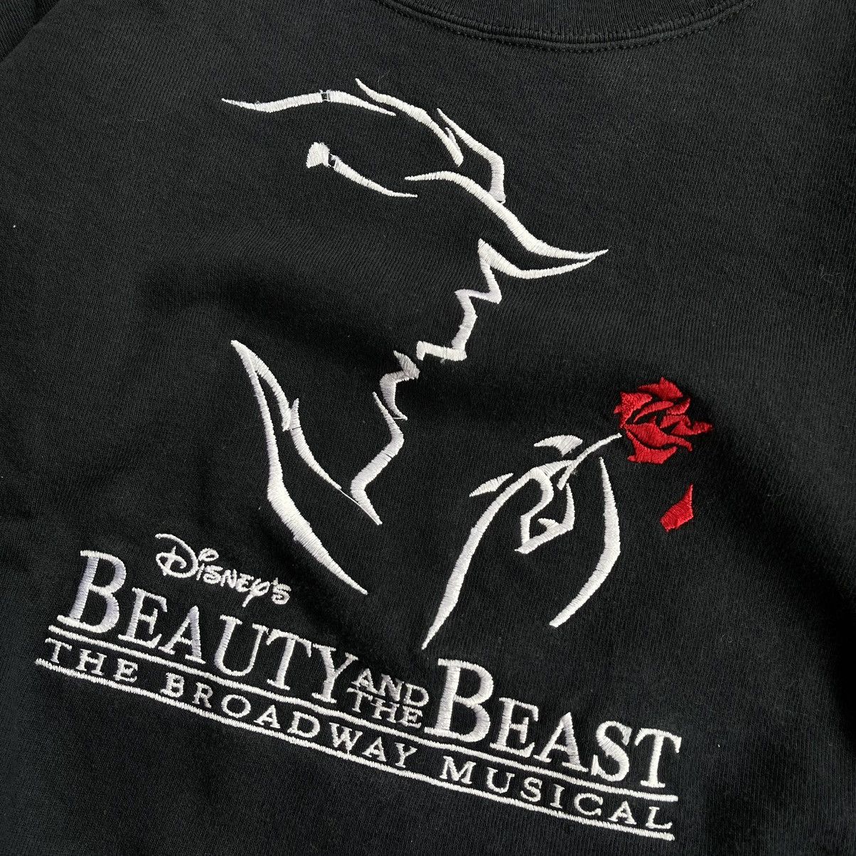 Disney Vintage beauty and the beast Size US M / EU 48-50 / 2 - 2 Thumbnail
