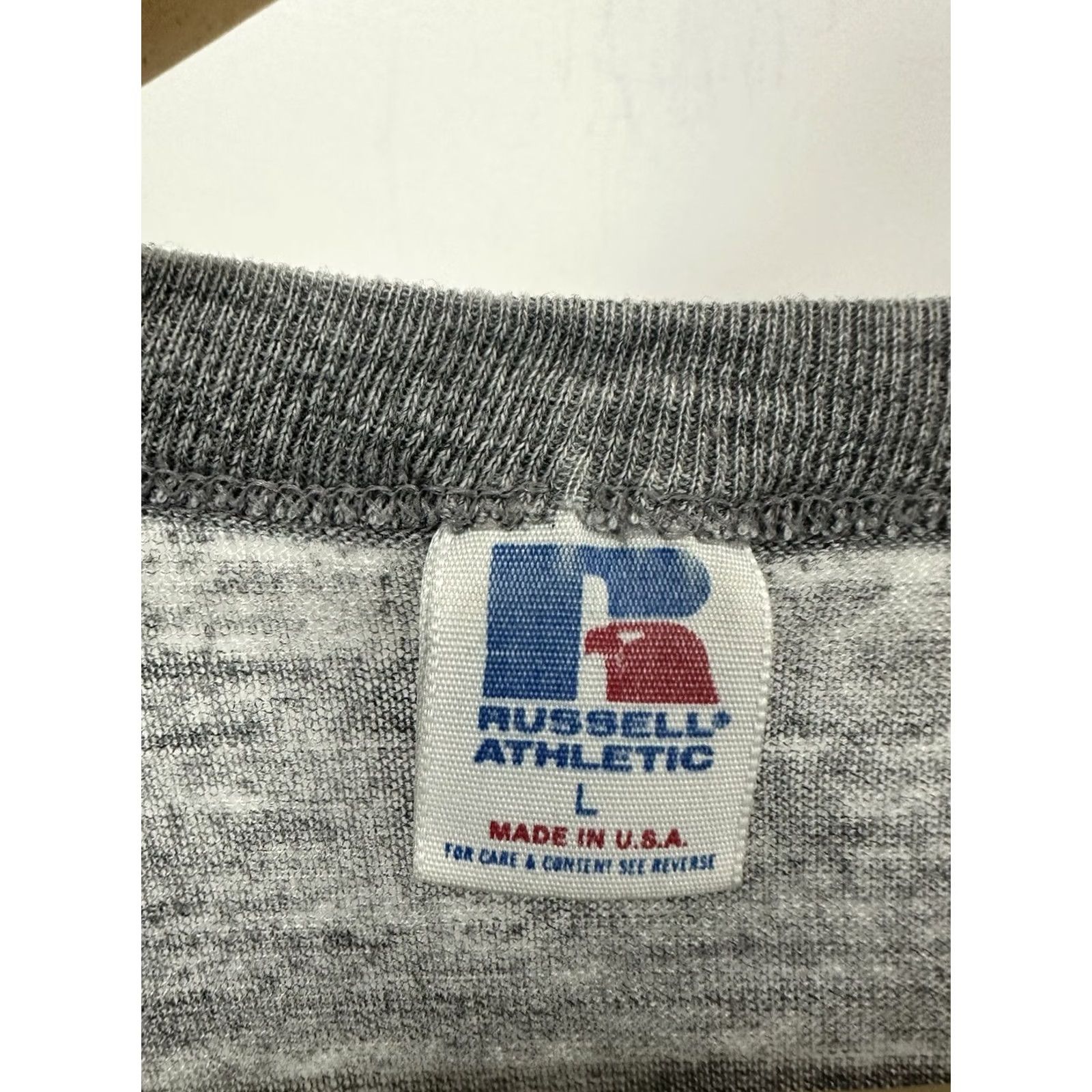 Russell Athletic VINTAGE Russell Athletic T-Shirt Gray L Mens Grunge Burnout Thin 80s Paper Thin Worn Costume Style Size US L / EU 52-54 / 3 - 3 Thumbnail