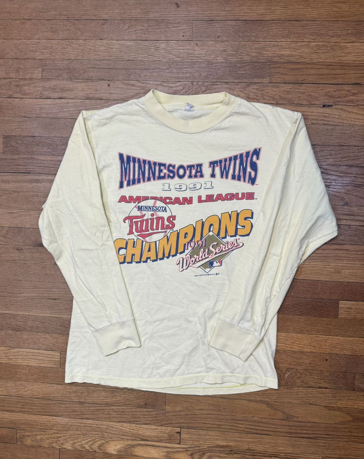 Vintage Vintage Minnesota Twins 1991 World Series Long Sleeve Shirt Size US M / EU 48-50 / 2 - 1 Thumbnail