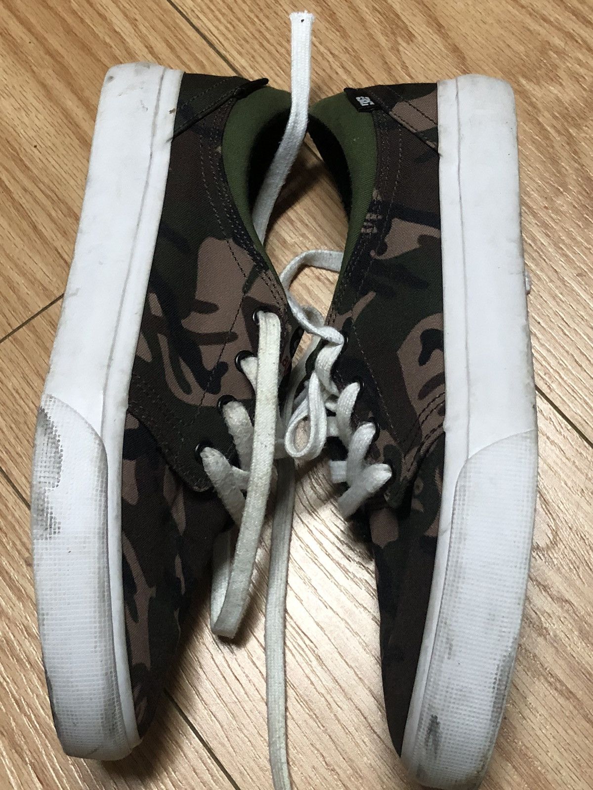 Aape × Designer × Vintage Very Rare Bape DC Skate Shoes camo van Size US 9 / EU 42 - 2 Thumbnail