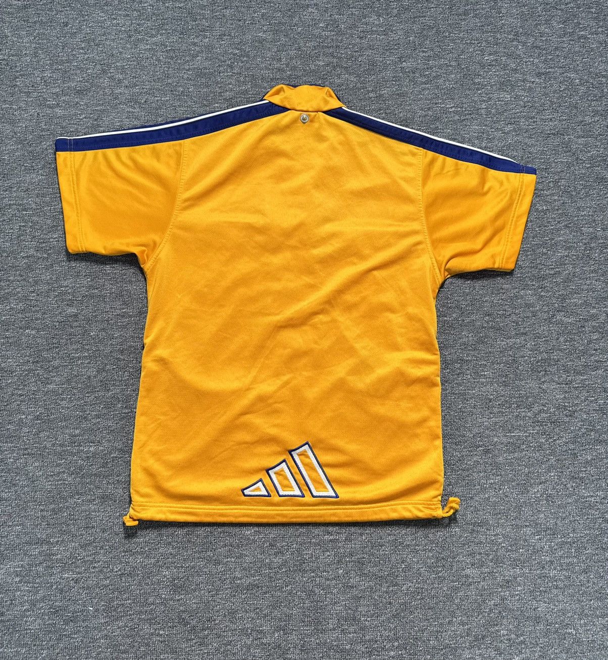 Adidas Vintage Adidas Men's L Short Sleeve Track Jacket Full Zip Size US L / EU 52-54 / 3 - 2 Thumbnail
