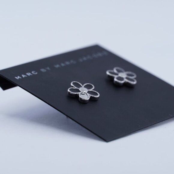 Marc Jacobs New Marc Jacobs M3PE 639 Earrings, Lowest price! Size ONE SIZE - 5 Thumbnail