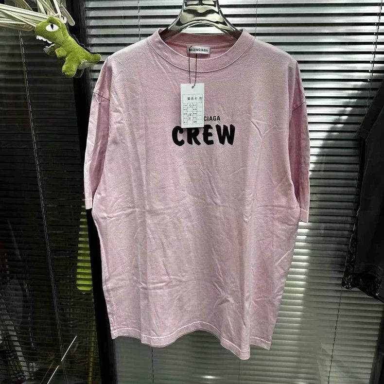 Balenciaga Balenciaga Pink crew short sleeve Size US S / EU 44-46 / 1 - 1 Thumbnail