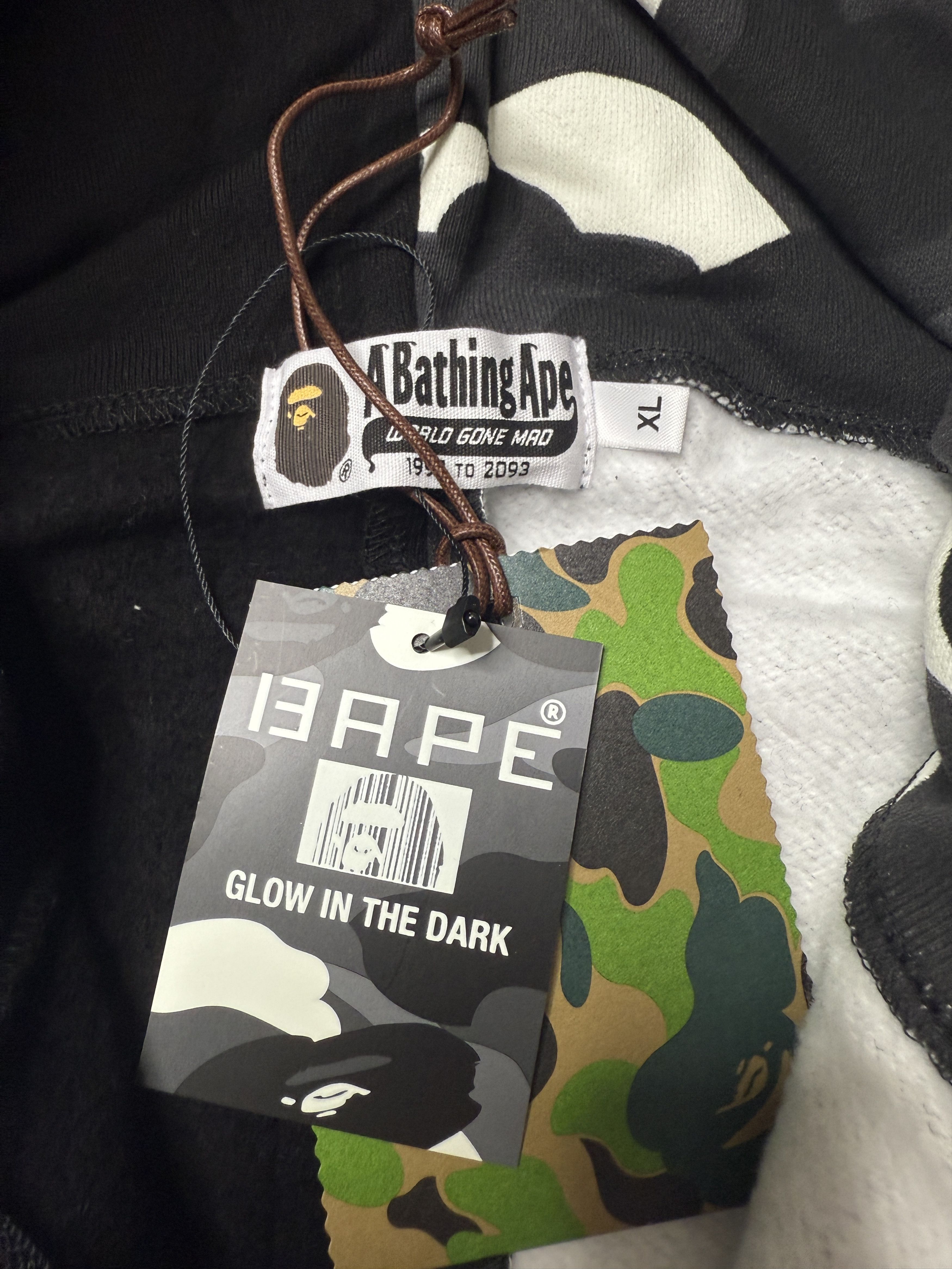 Bape BAPE CITY CAMO TIGER SHARK FULL ZIP HOODIE AW25 Size US XL / EU 56 / 4 - 16 Thumbnail