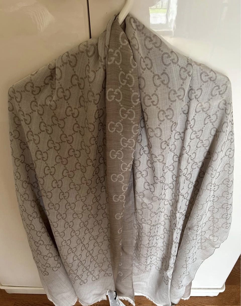 Gucci Gucci Silk and Wool Shawl / Wrap / Scarf Size ONE SIZE - 2 Thumbnail