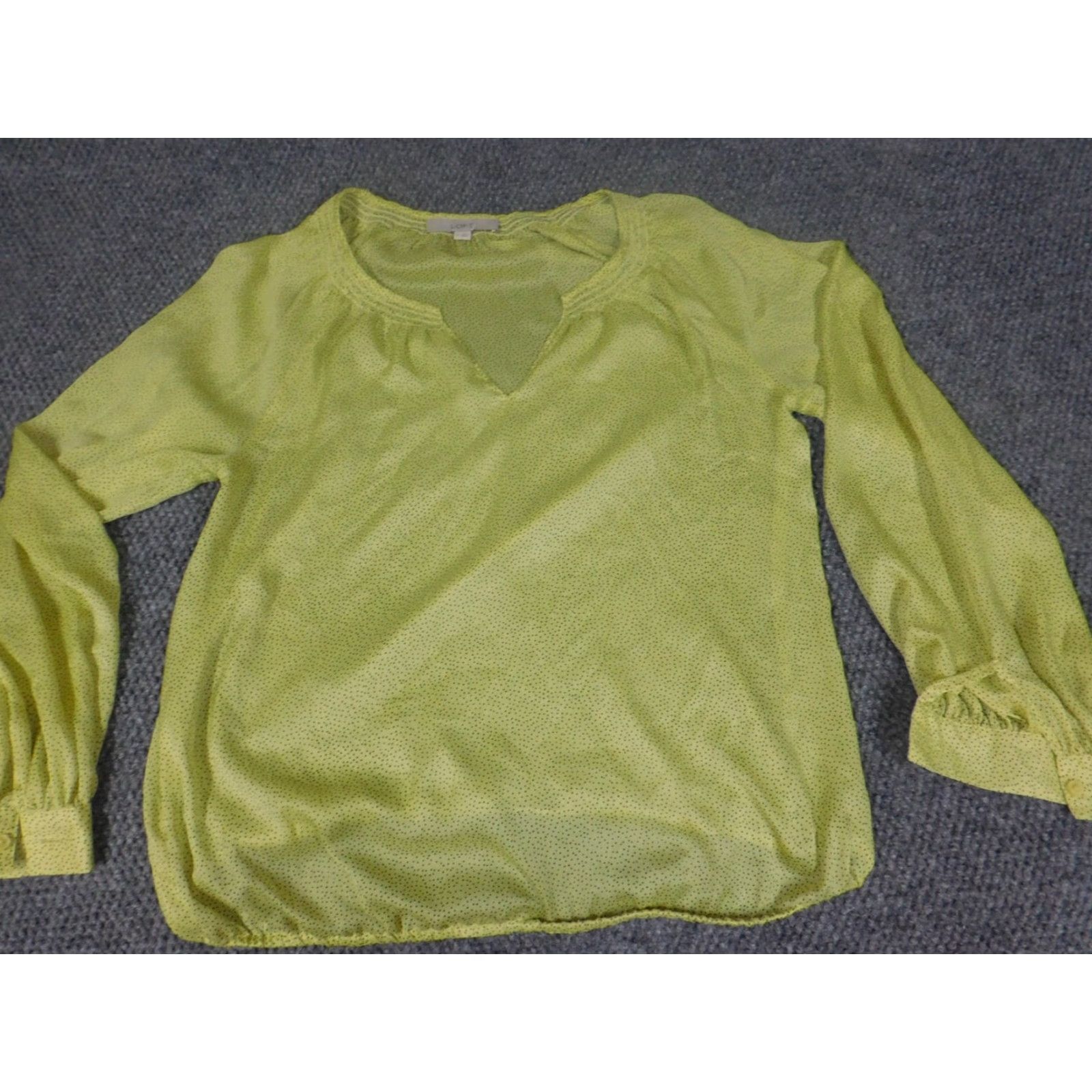 Ann Taylor Ann Taylor Loft Blouse M Womens Long Sleeve Round Neck Green Polyester Casual Regular Button Top Size M / US 6-8 / IT 42-44 - 3 Thumbnail