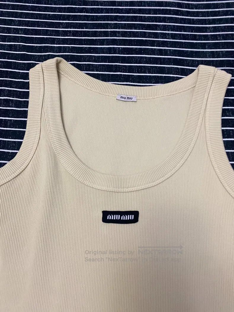 Miu Miu Miu Miu Size s Vests Size S / US 4 / IT 40 - 2 Thumbnail