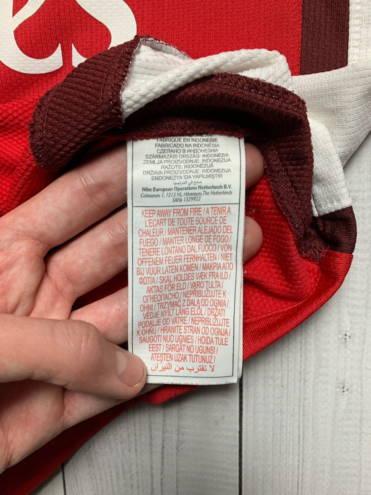 Nike × Vintage Vintage Nike Arsenal soccer jersey size M Size US M / EU 48-50 / 2 - 5 Thumbnail