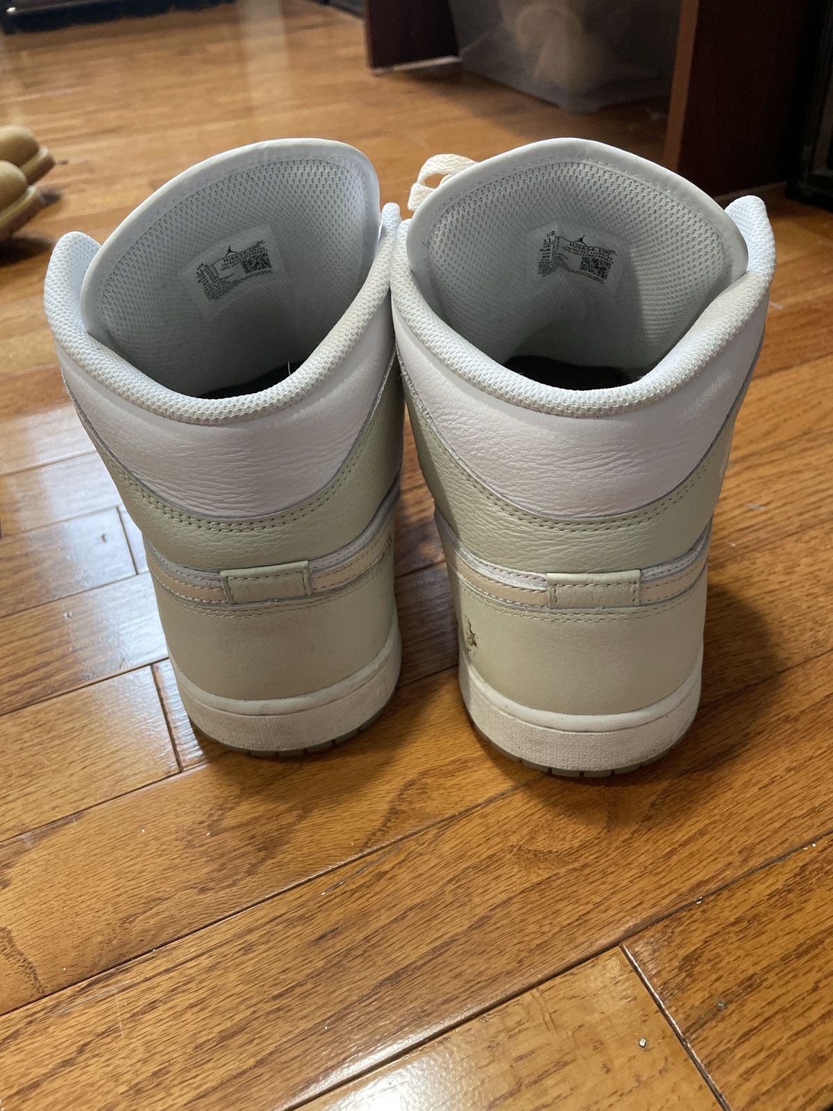 Jordan Brand Nike retro 1s Size US 11.5 / EU 44-45 - 3 Thumbnail