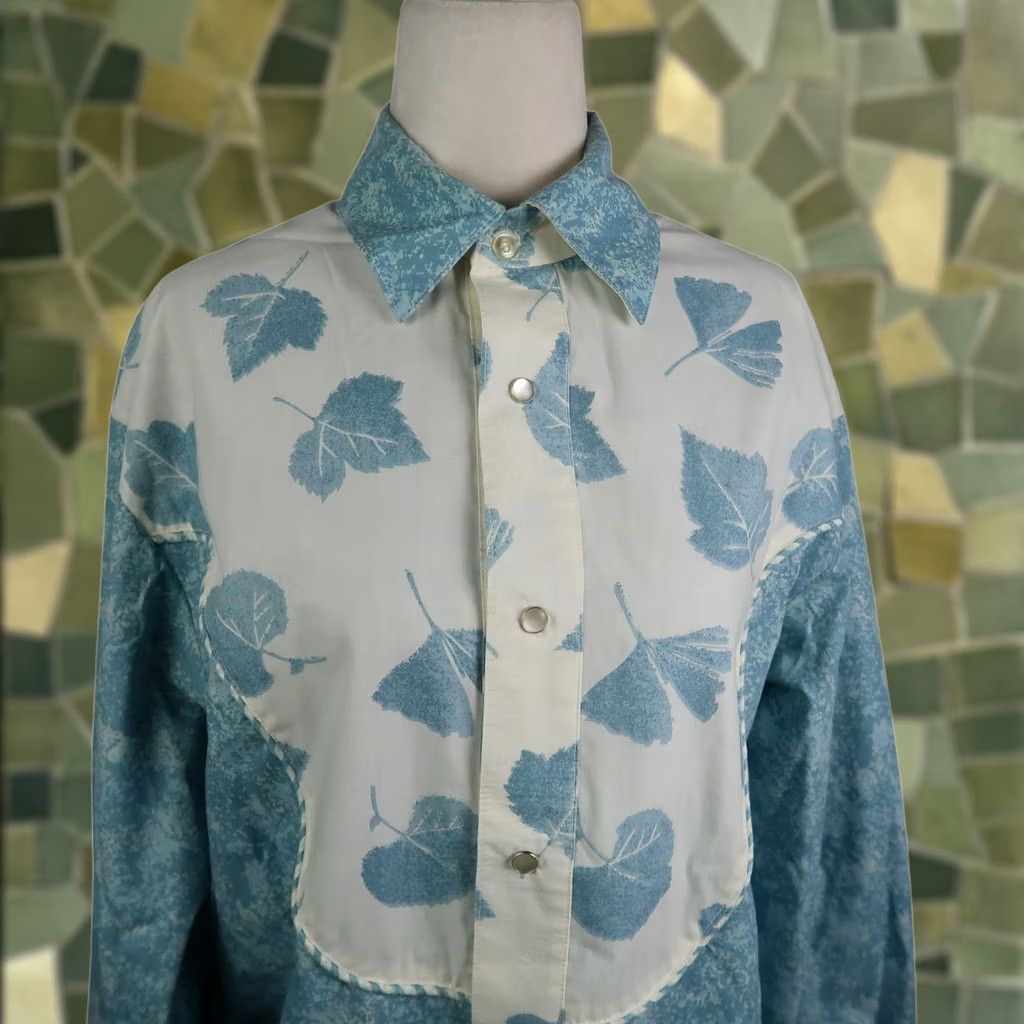 Vintage VINTAGE Shirt Mens M Blue and White Leaf Print Western Snap Front Size US M / EU 48-50 / 2 - 1 Thumbnail