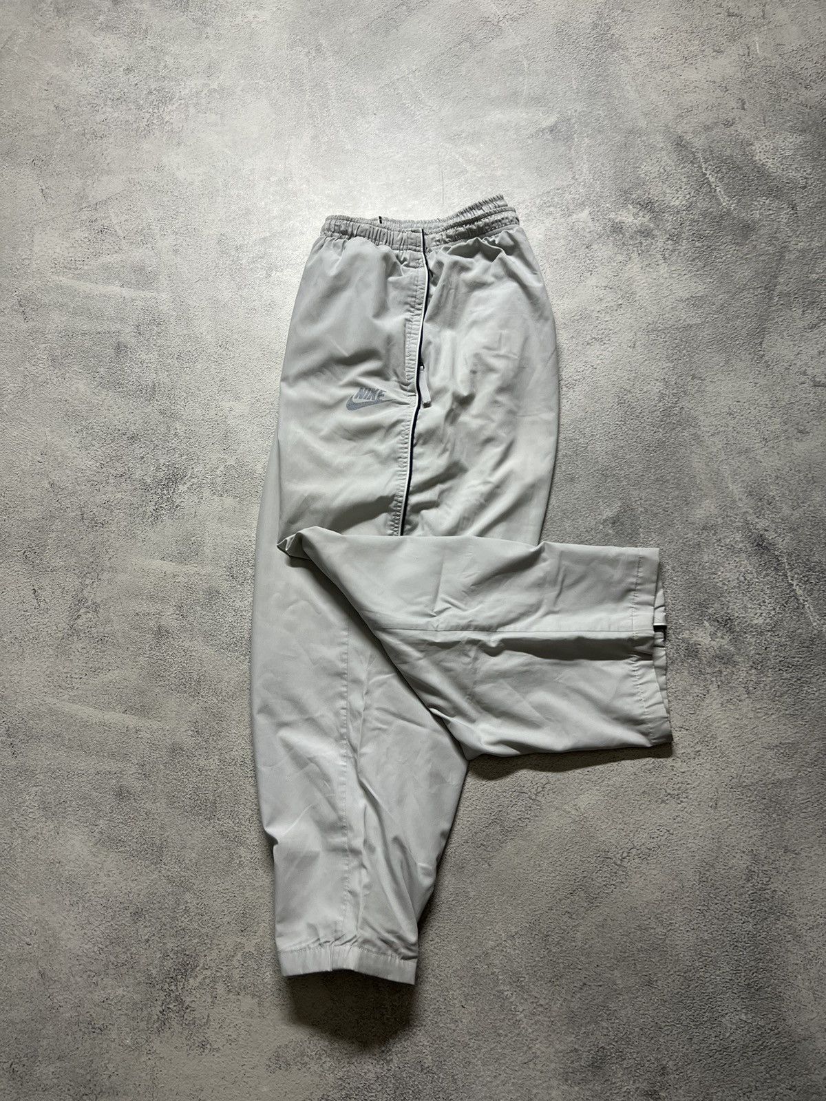 Nike × Vintage Vintage Y2K Nike Nylon Drill Swoosh White Pants 00’s Size US 34 / EU 50 - 2 Thumbnail