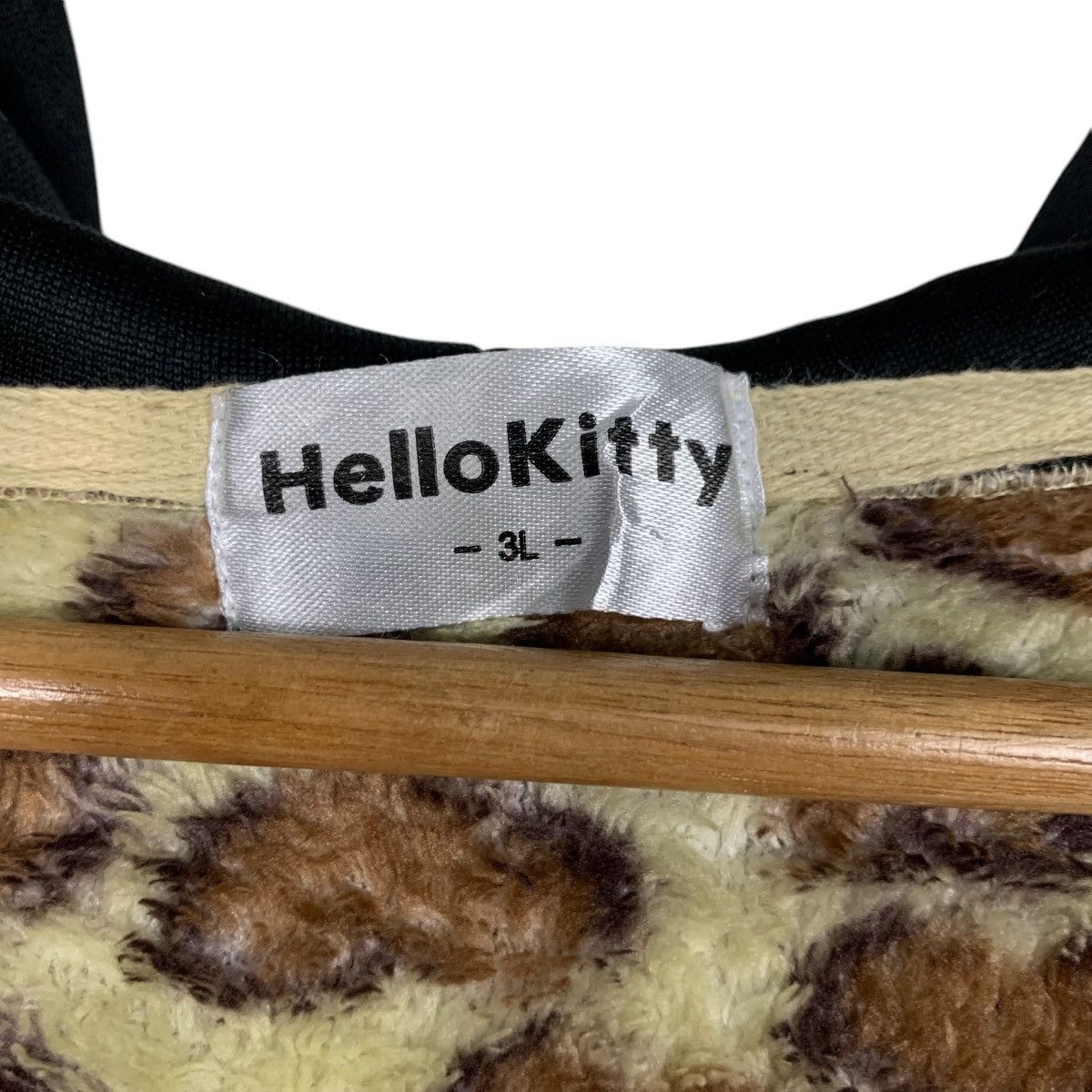 Japanese Brand HELLO KITTY Fullprint Zipper Hoodies Sweatshirt #2017-C87 Size L / US 10 / IT 46 - 18 Thumbnail