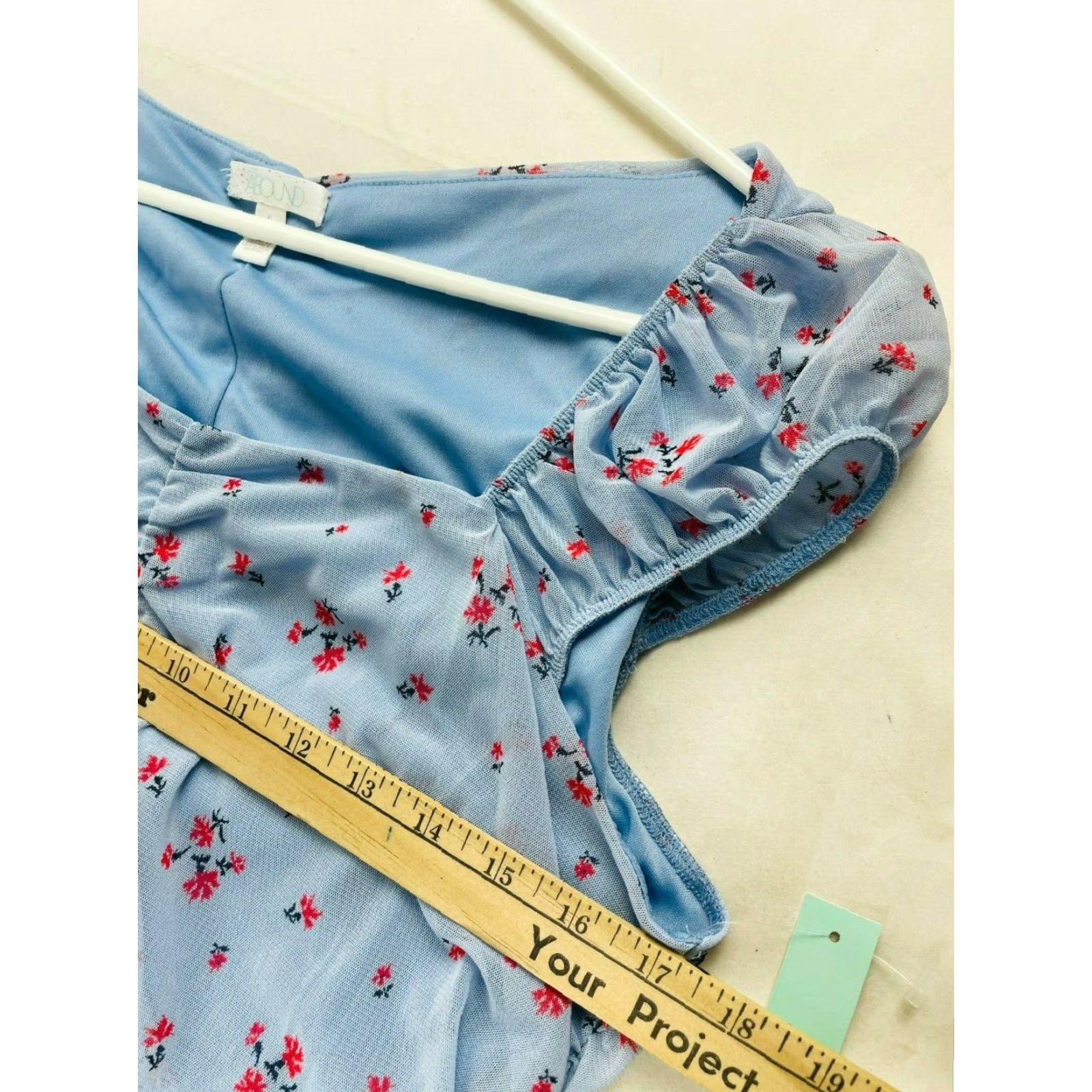 Vintage ABOUND Crop Top Women’s Size XL Blue Floral Puff Sleeve Ruched Square neck NWT Cropped Tank Size XL / US 12-14 / IT 48-50 - 4 Thumbnail
