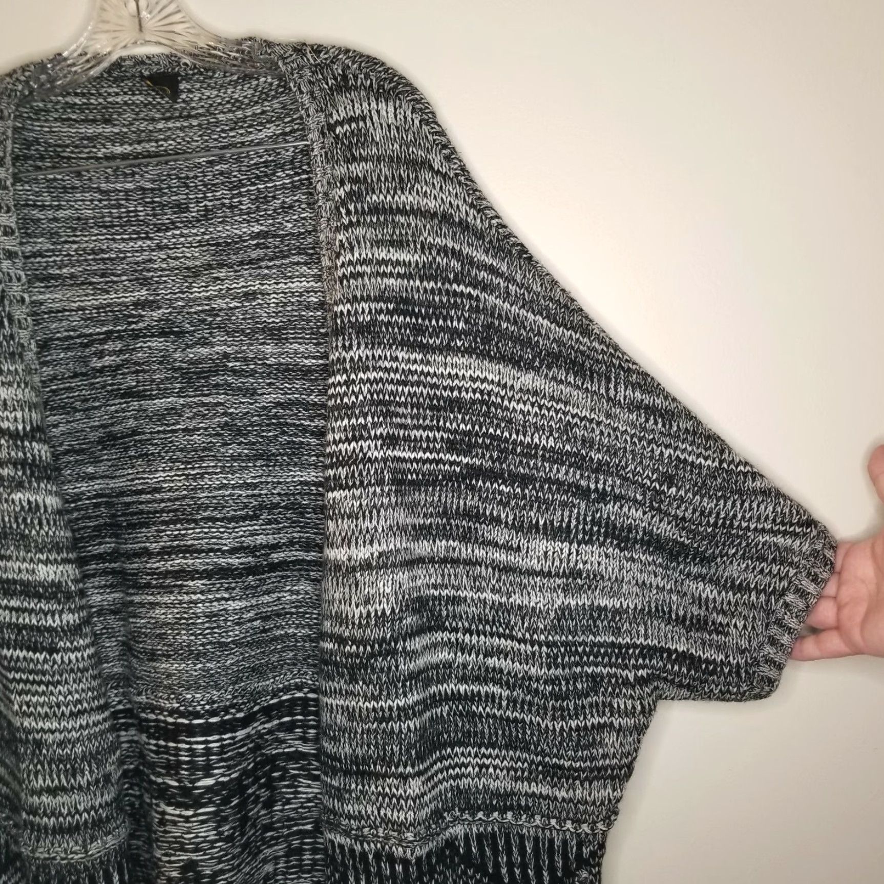 Vintage Q Cardigan Shirt Women Black White Short Sleeve Heavy Pockets Size S/M Size S / US 4 / IT 40 - 2 Thumbnail
