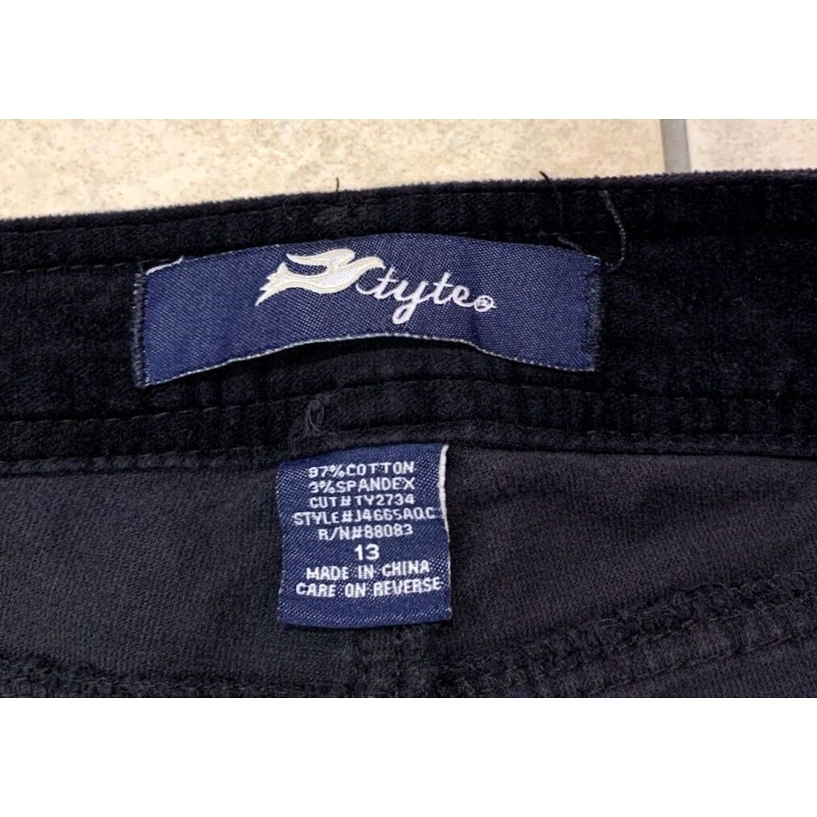 Velour Nike Women's Pants Tyte TY2734 Black Velour Straight 13 Inseam 29" Regular Stretch Pockets Slimming Casual Workwear Jeans-Trousers Size 34" / US 12 / IT 48 - 6 Thumbnail