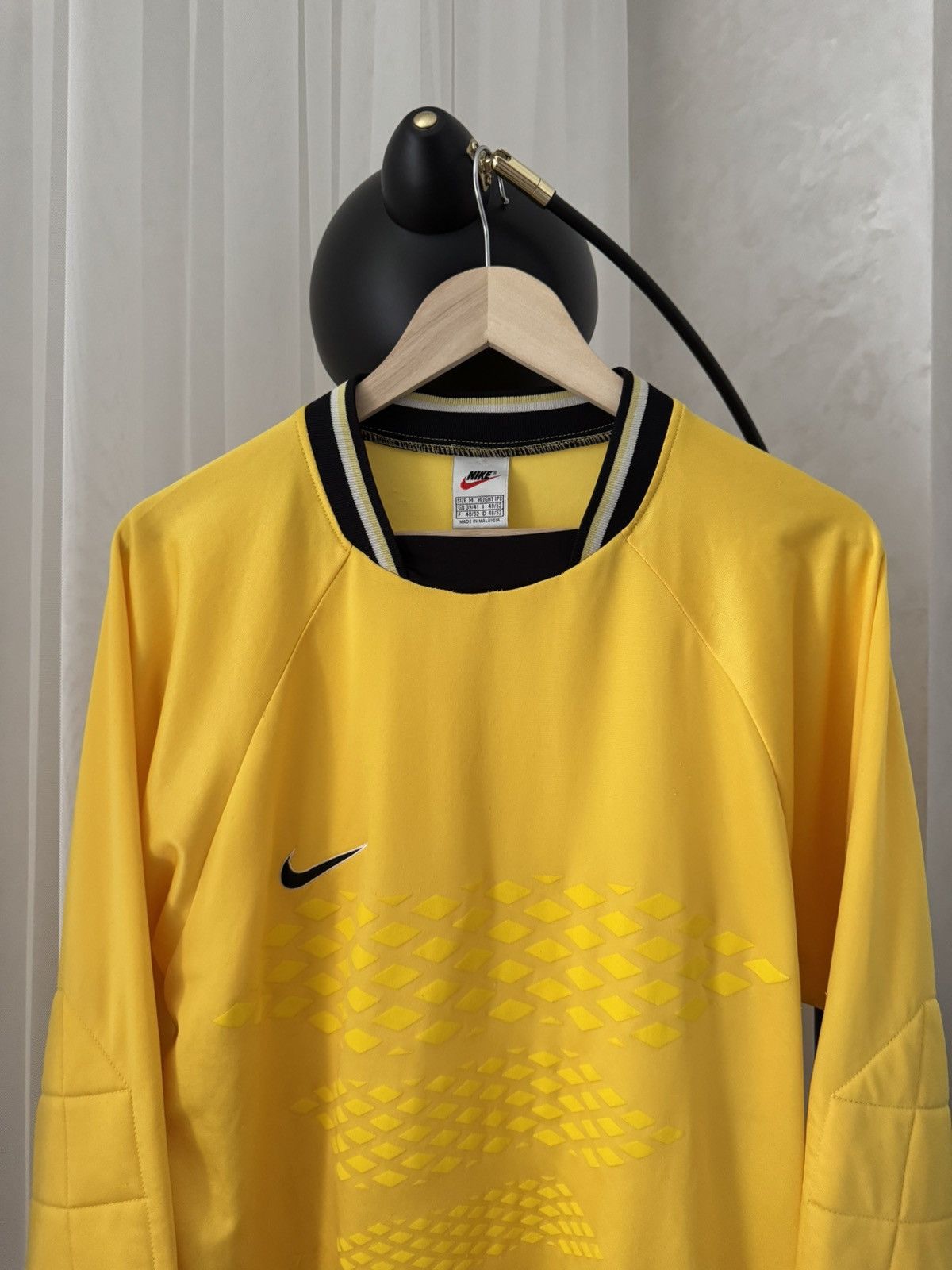 Nike Nike Vintage Soccer UK Blockcore Yellow Longsleeve Jersey Size US L / EU 52-54 / 3 - 3 Thumbnail